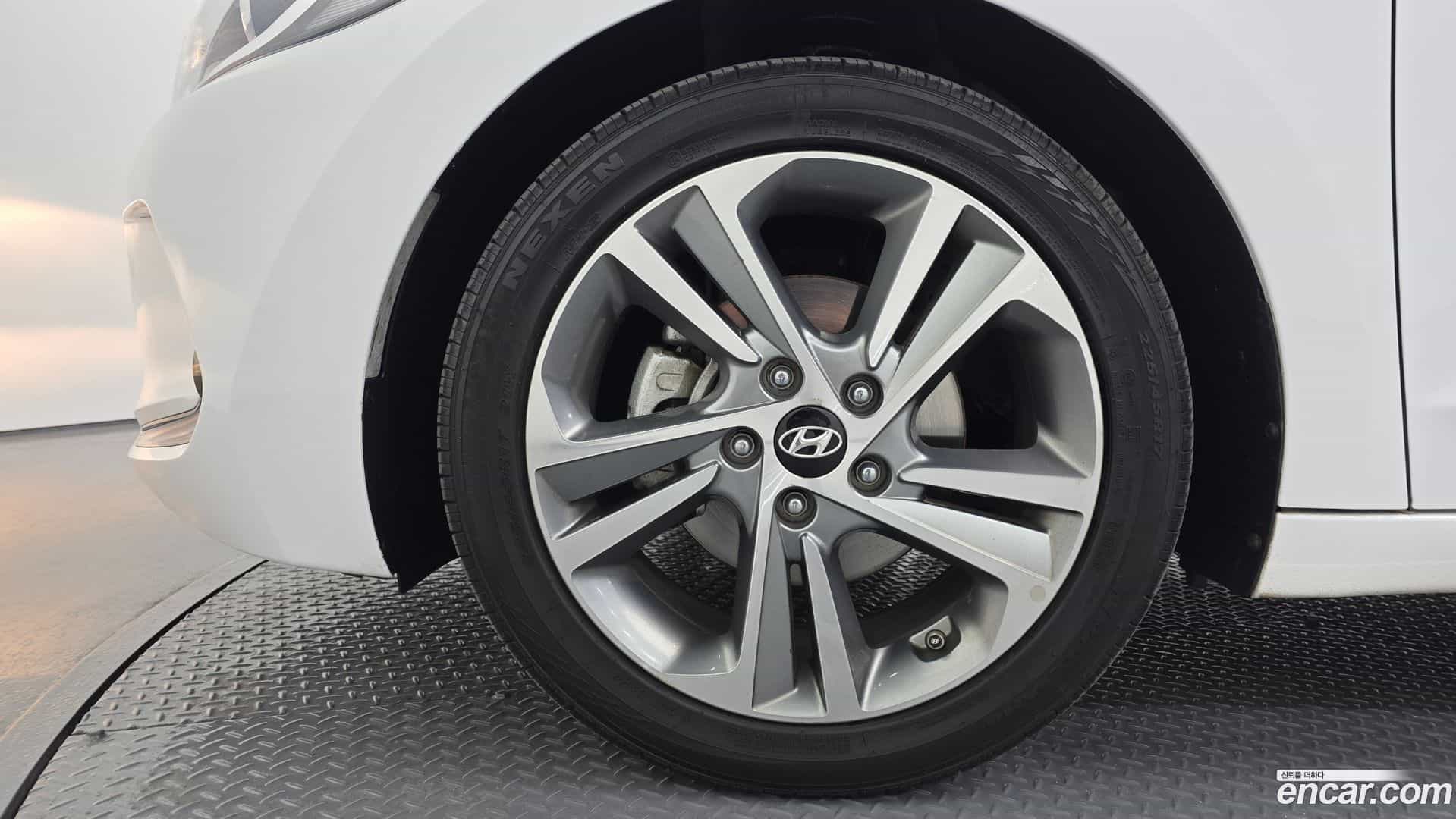 AVANTE Hyundai 2018.3-OUTER-005