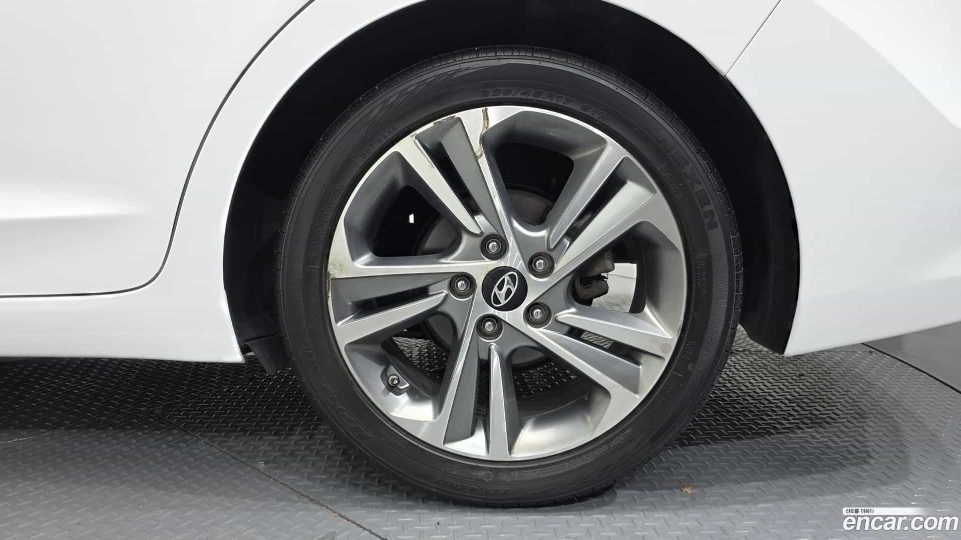AVANTE Hyundai 2018.3-OUTER-031