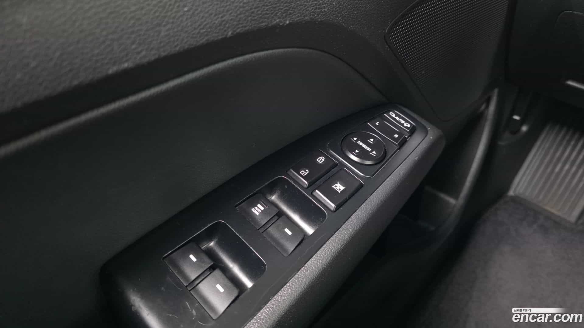 AVANTE Hyundai 2018.3-OPTION-040