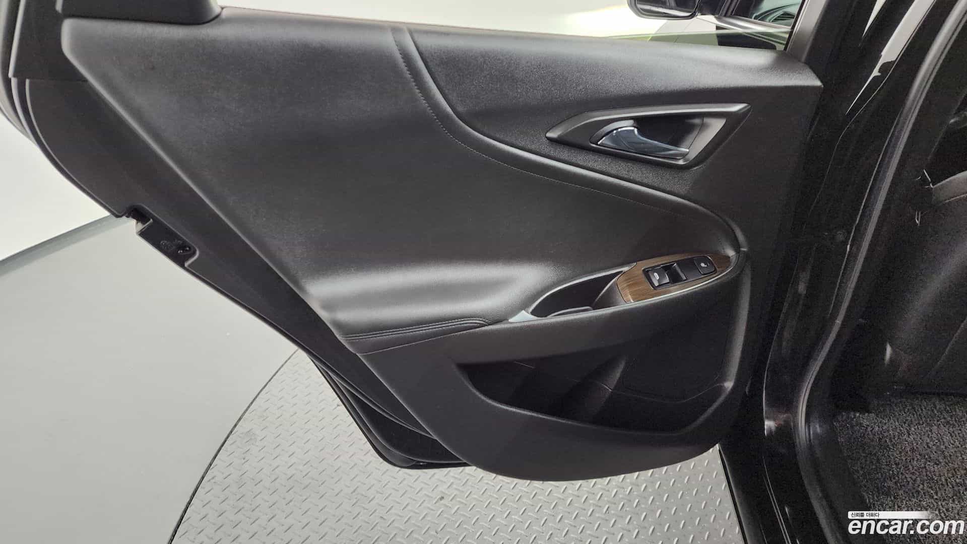 Malibu Chevrolet 2020.8-INNER-035