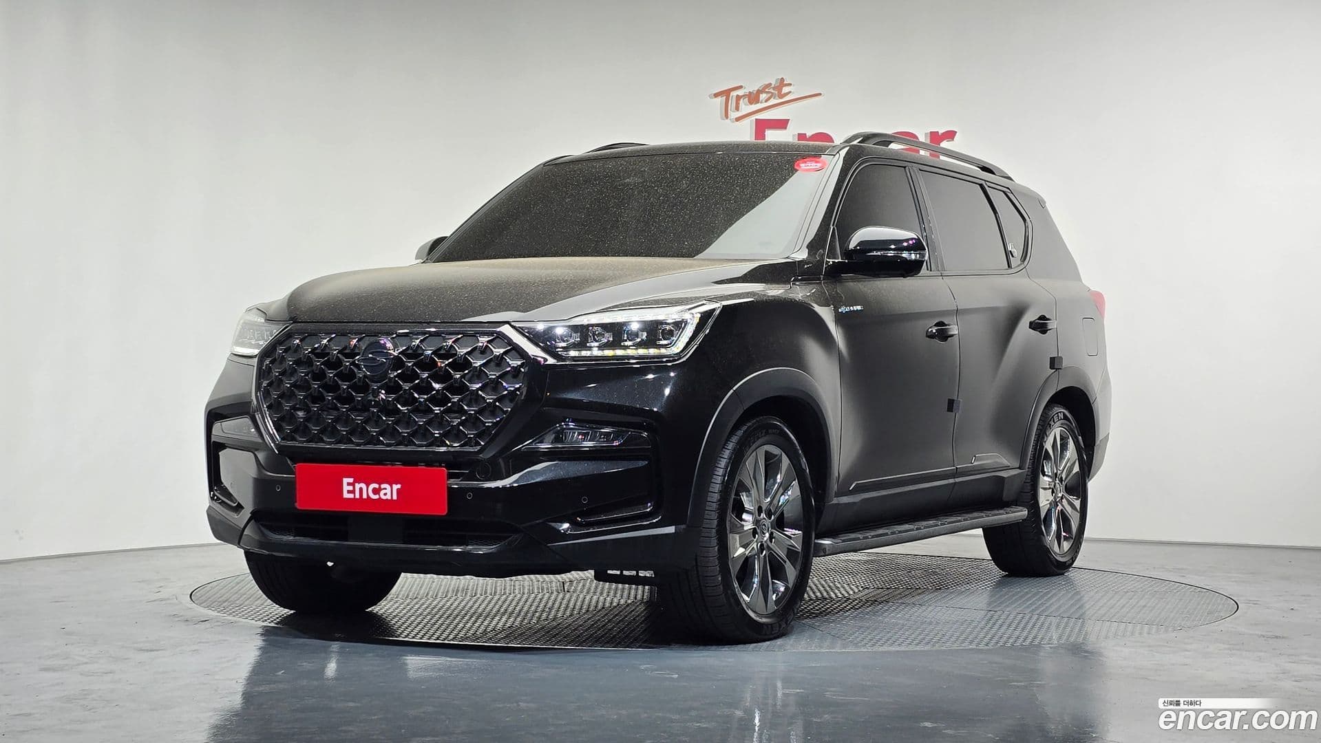 Main__Slider__Photo:Rexton KG Mobility 2023.4-0