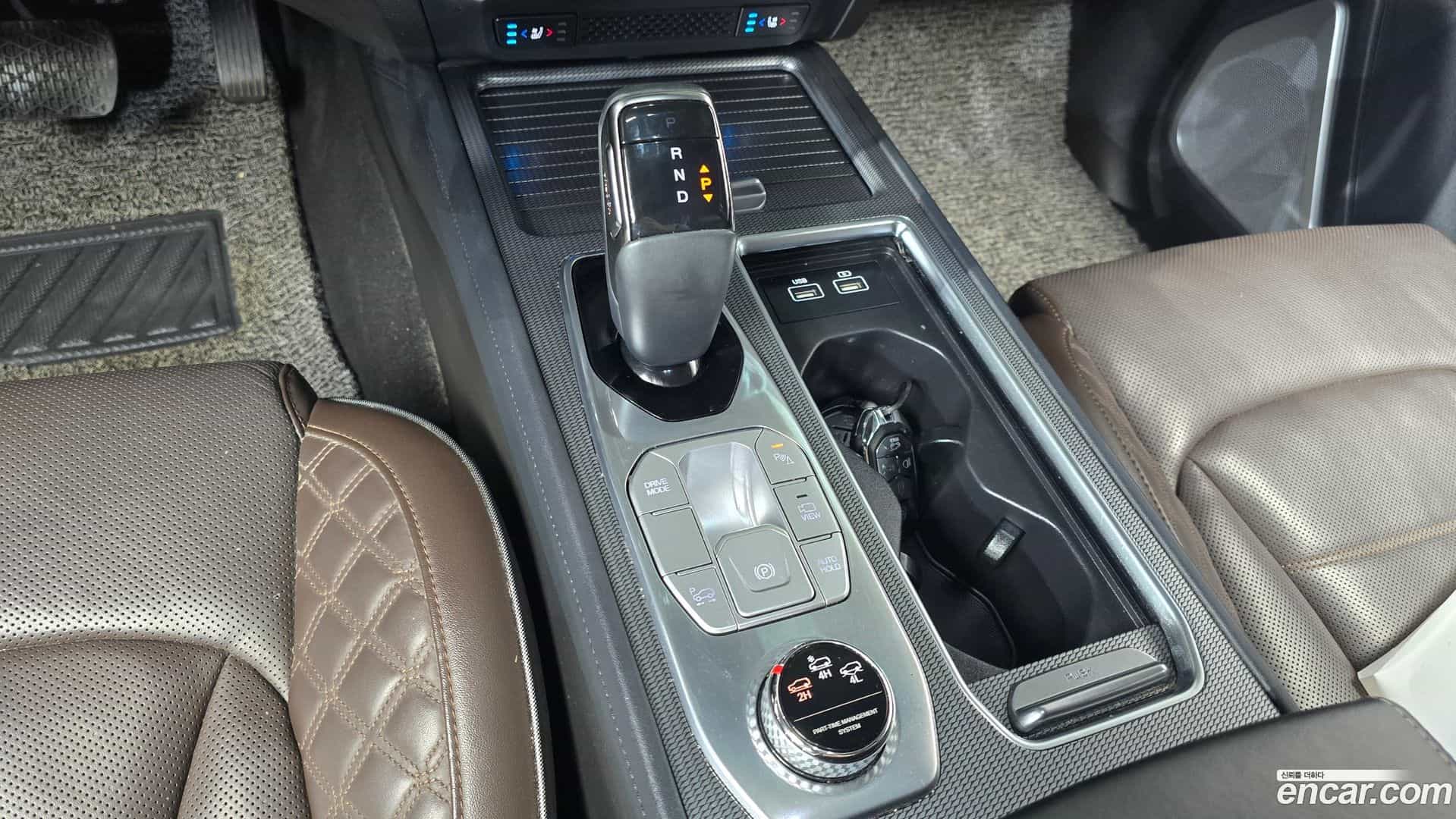 Rexton KG Mobility 2023.4-INNER-009