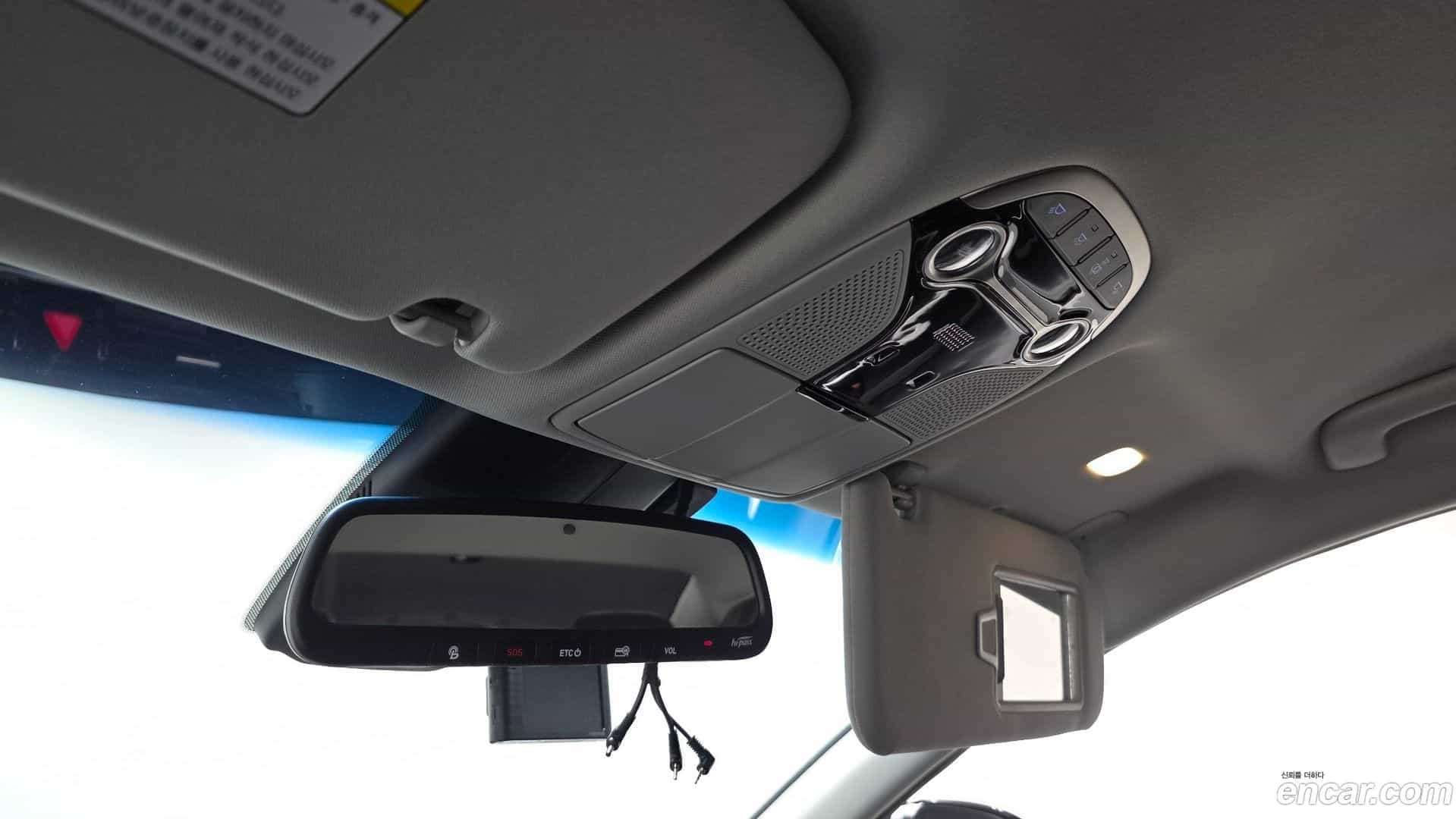 Grandeur Hyundai 2018.7-OPTION-045