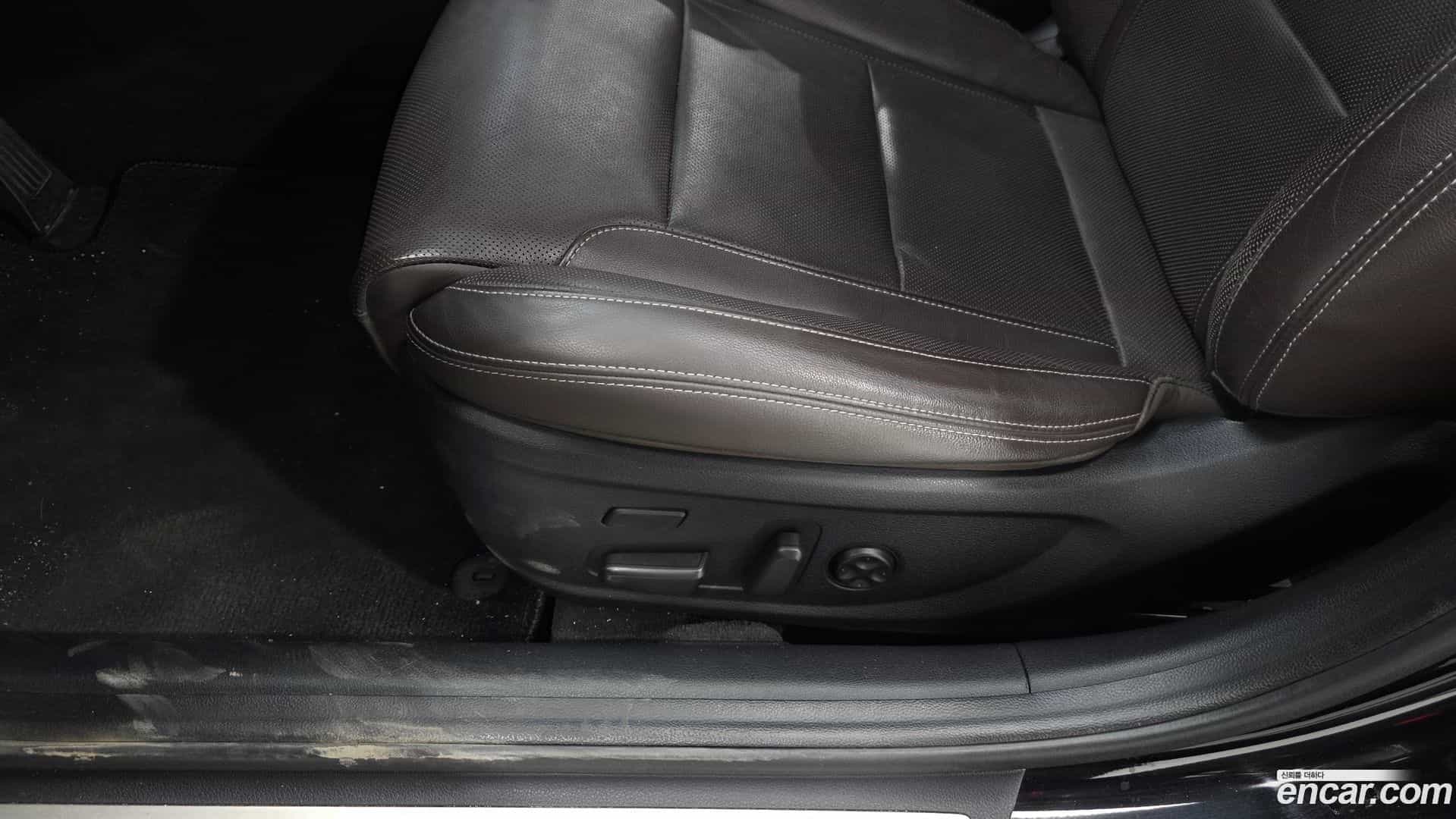 Grandeur Hyundai 2018.7-OPTION-046