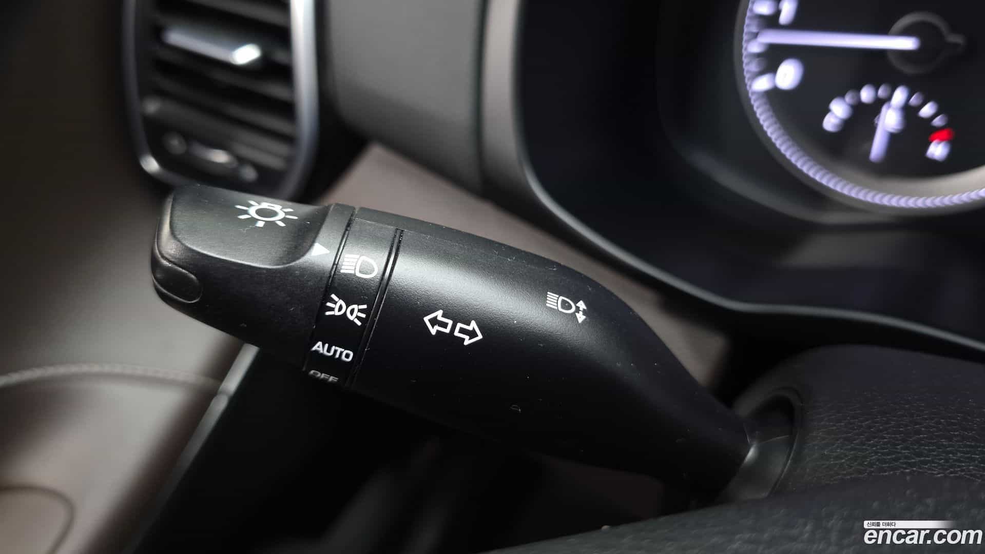 Grandeur Hyundai 2018.7-OPTION-048