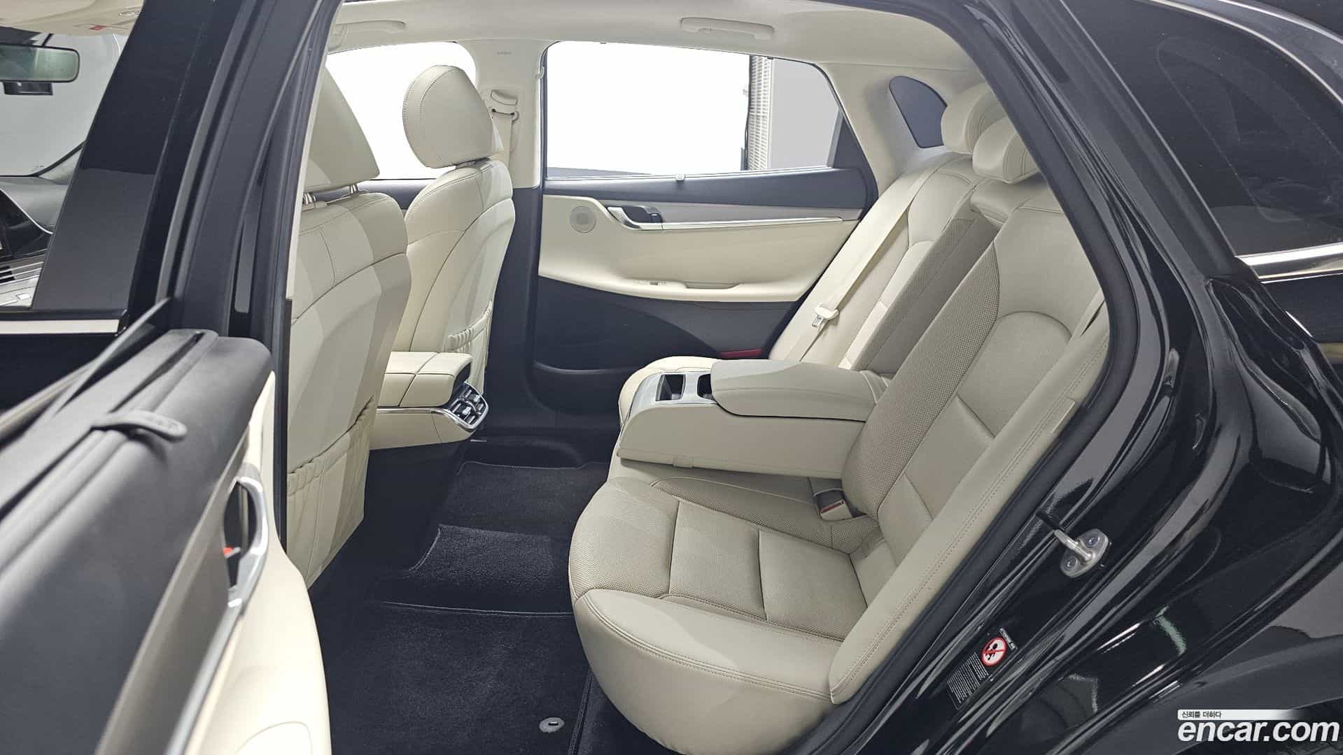 Grandeur Hyundai 2022.7-OPTION-015