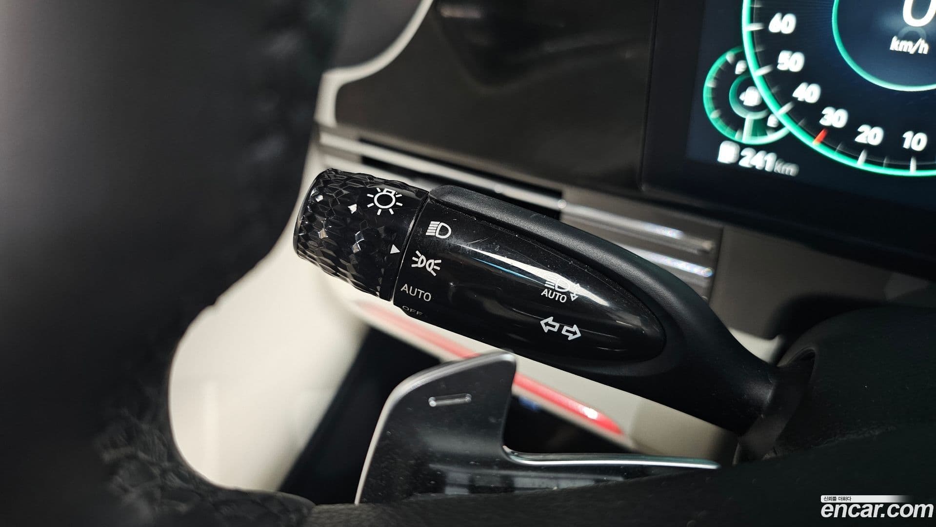 Main__Slider__Photo:Grandeur Hyundai 2022.7-30