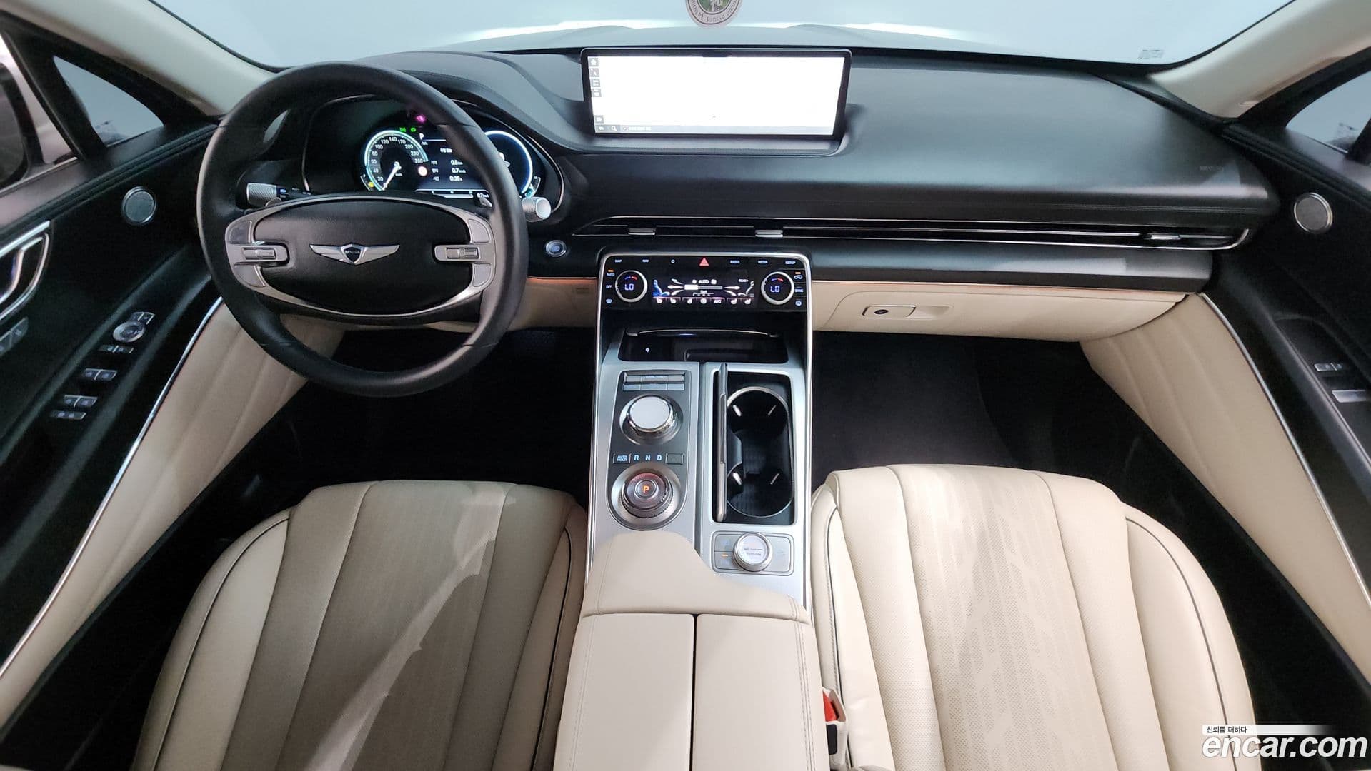 Main__Slider__Photo:GV80 Genesis 2023.6-6