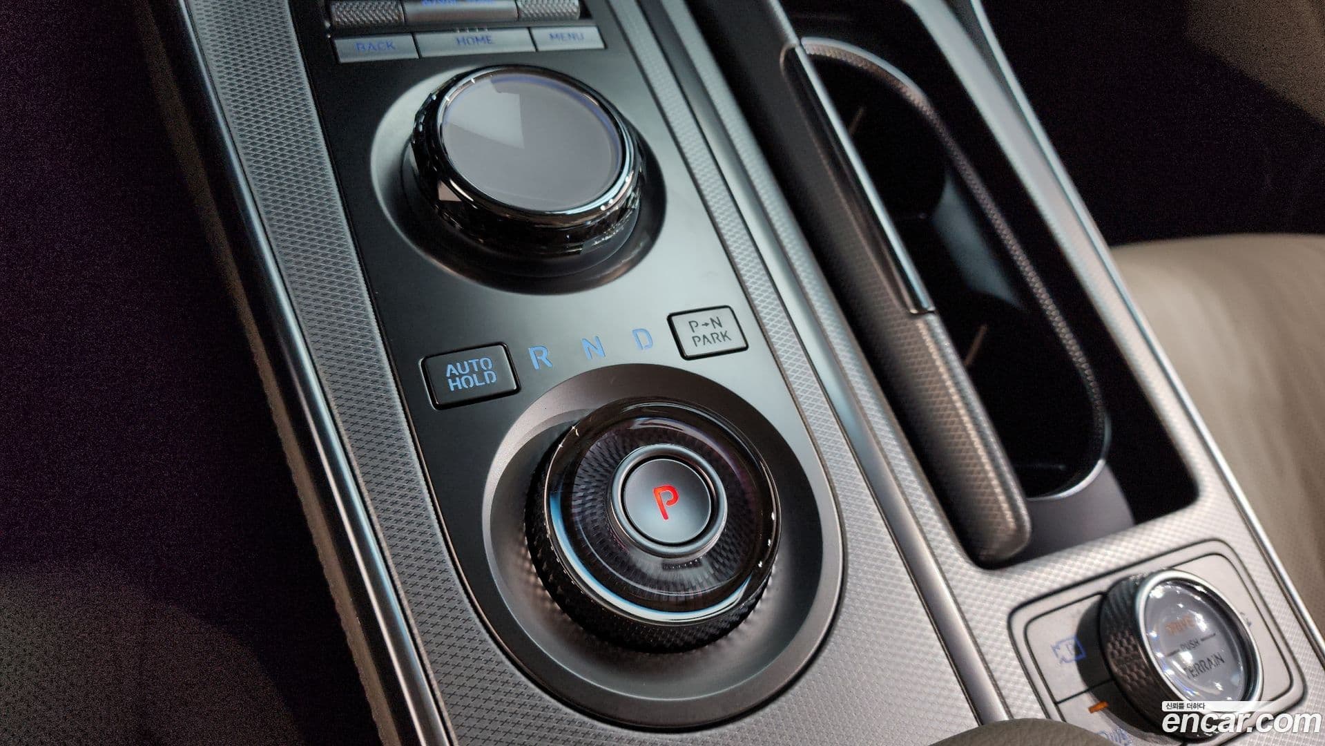 Main__Slider__Photo:GV80 Genesis 2023.6-8