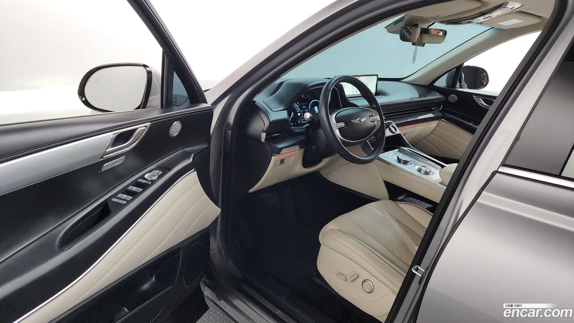 Main__Slider__Photo:GV80 Genesis 2023.6-9