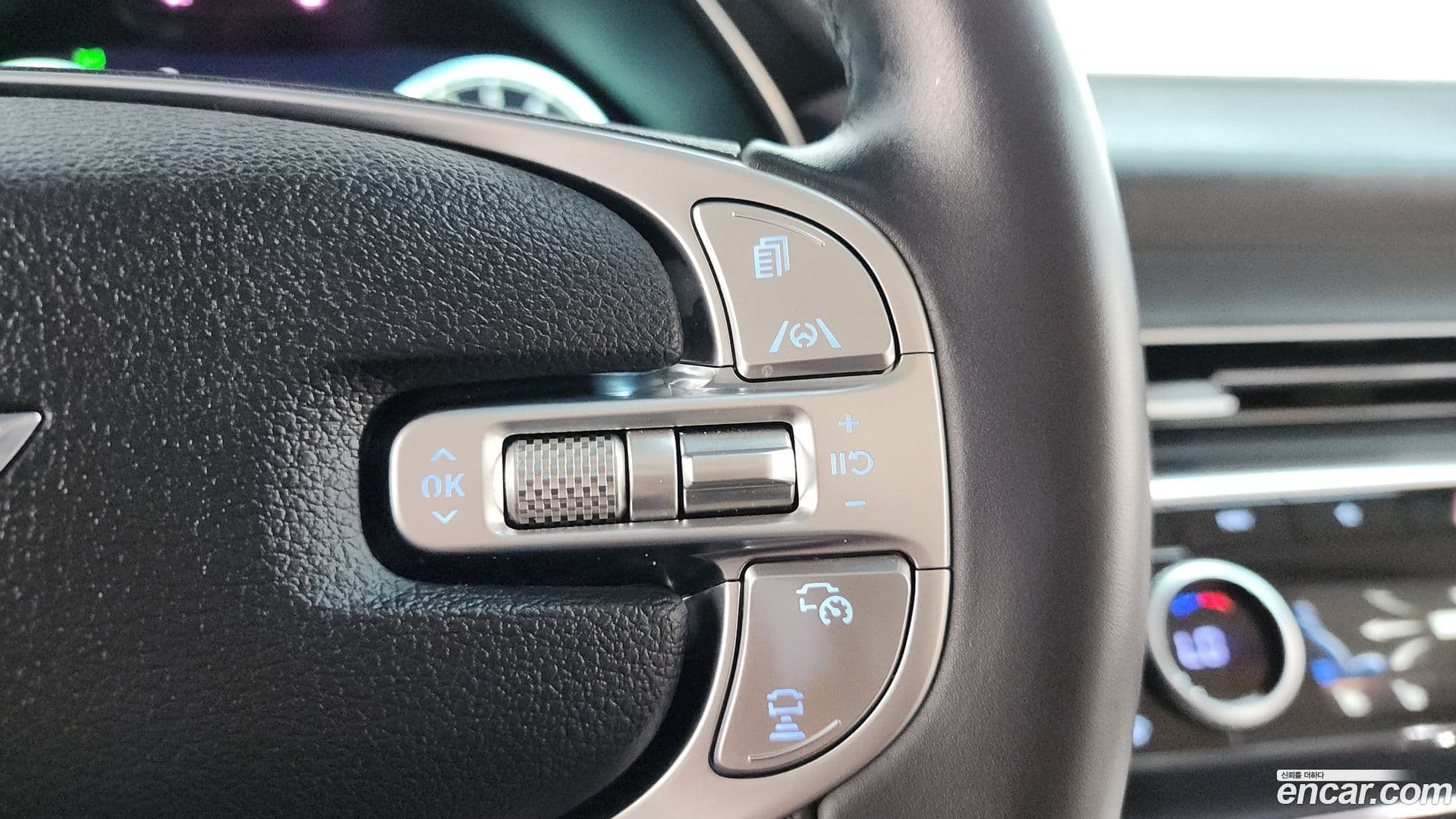 Main__Slider__Photo:GV80 Genesis 2023.6-16