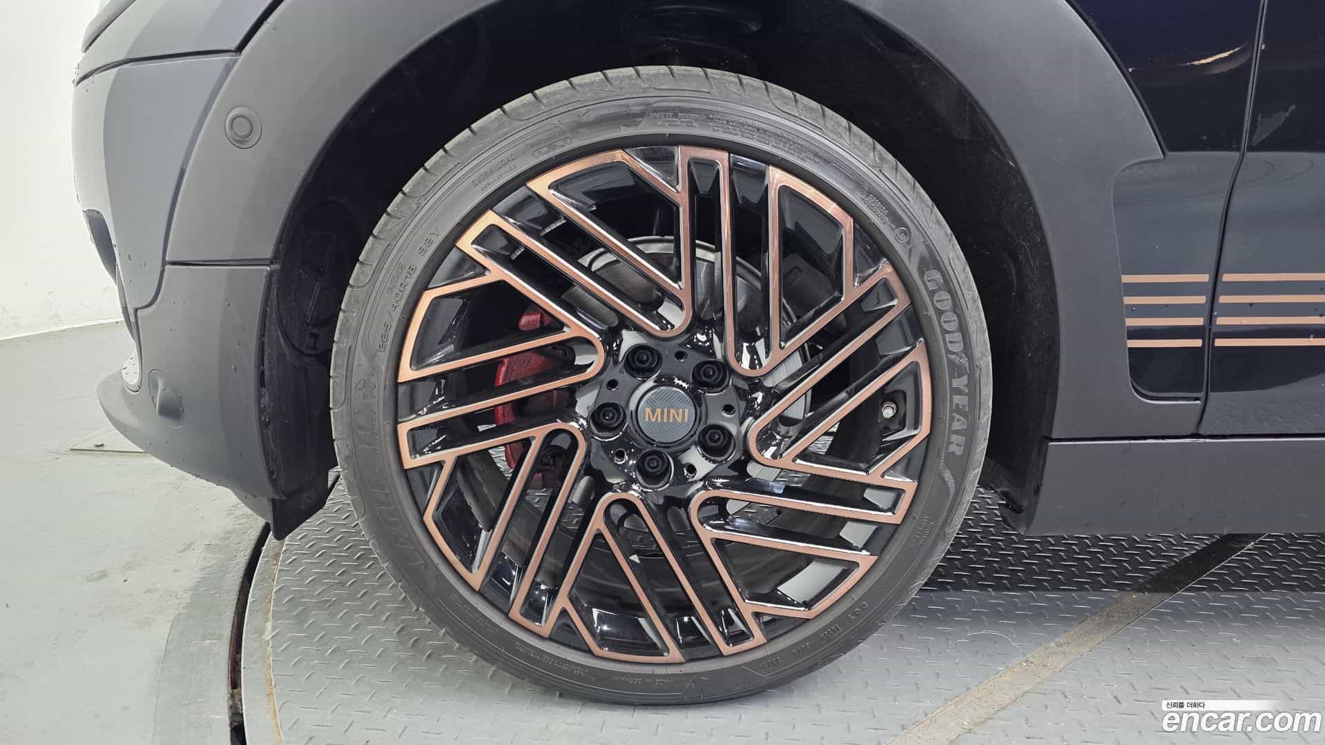 Clubman Mini 2024.5-OUTER-005
