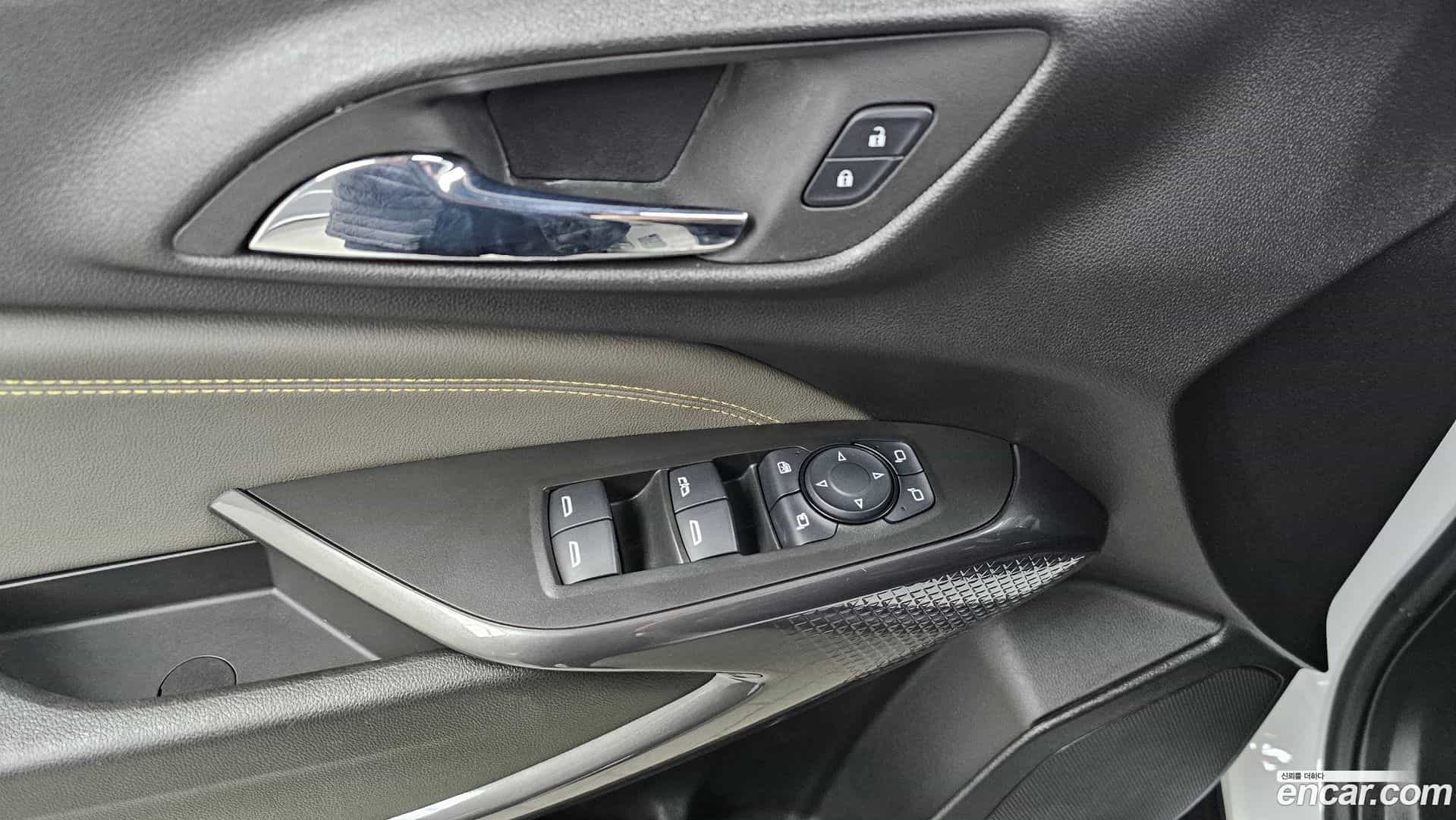 Trax Chevrolet 2023.5-OPTION-018