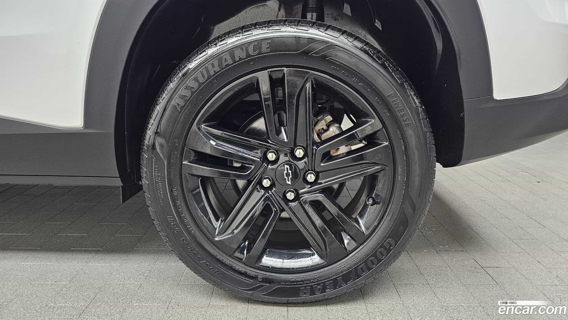 Trax Chevrolet 2023.5-OUTER-031
