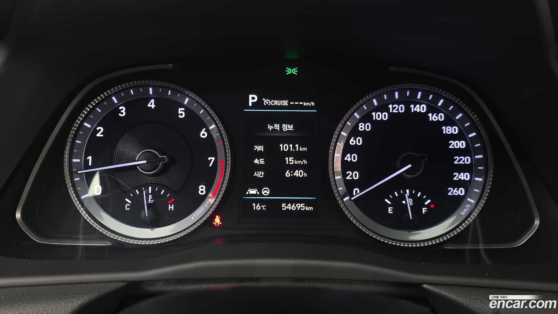 Sonata Hyundai 2022.1-INNER-008