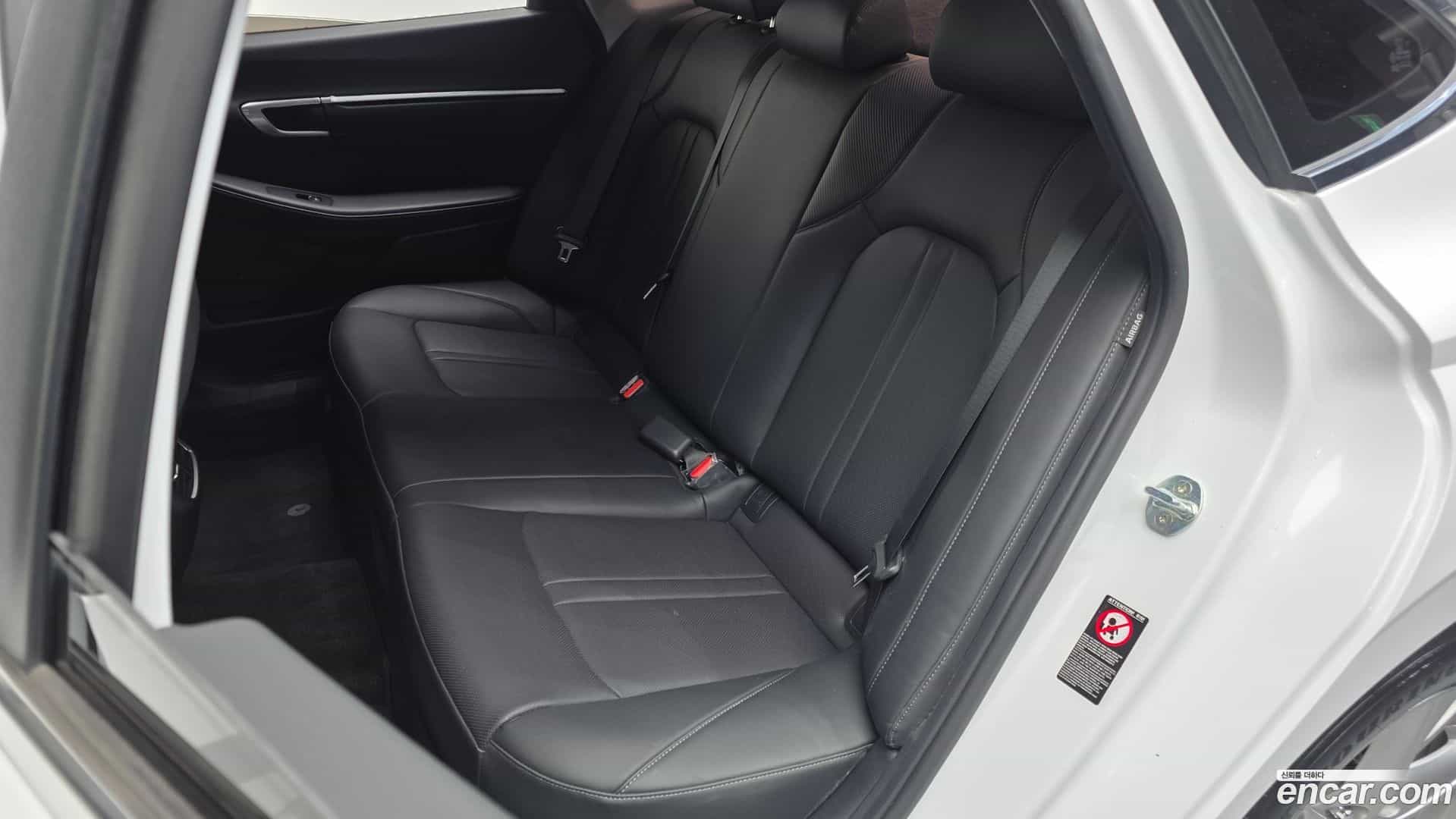 Sonata Hyundai 2022.1-INNER-036