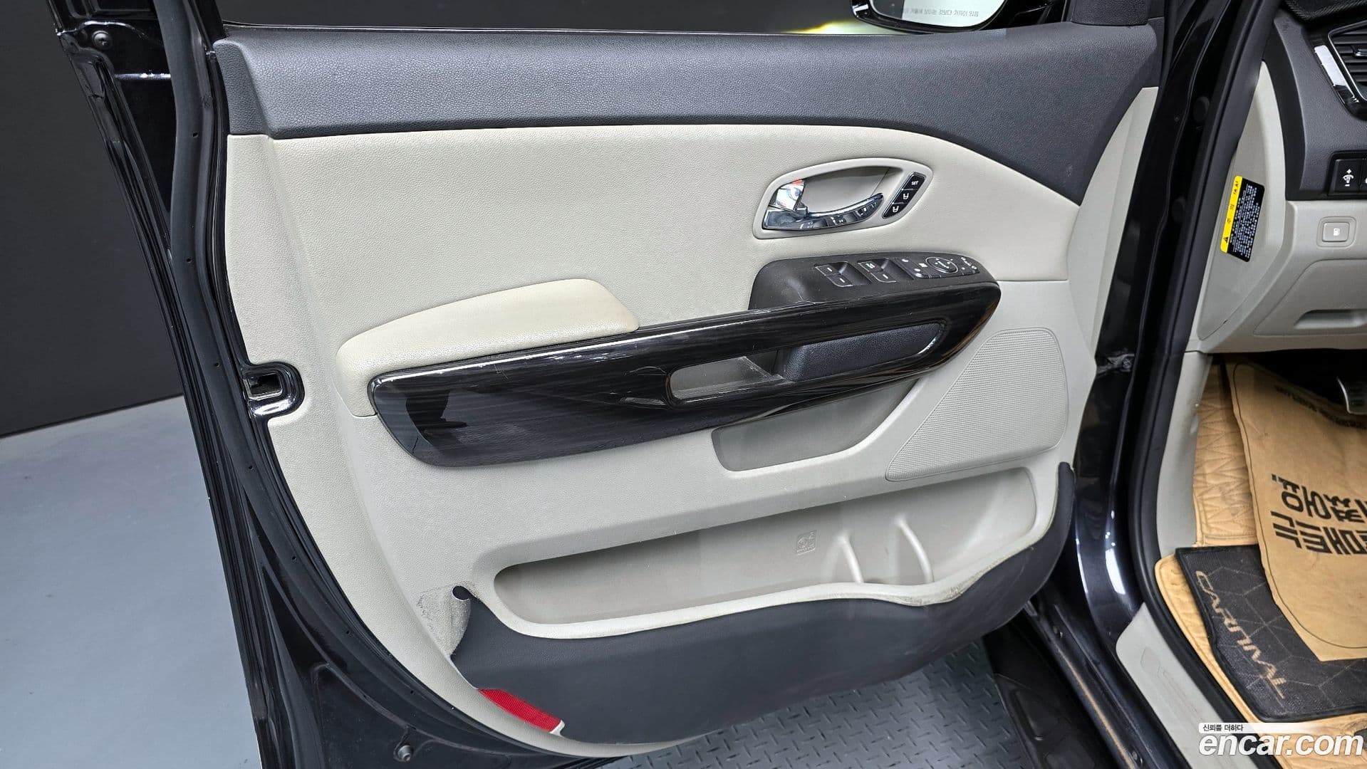 Main__Slider__Photo:Canival Kia 2018.8-23