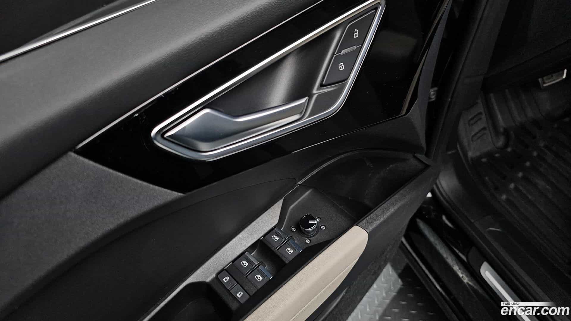 Q4 e-tron Audi 2022.9-OPTION-047
