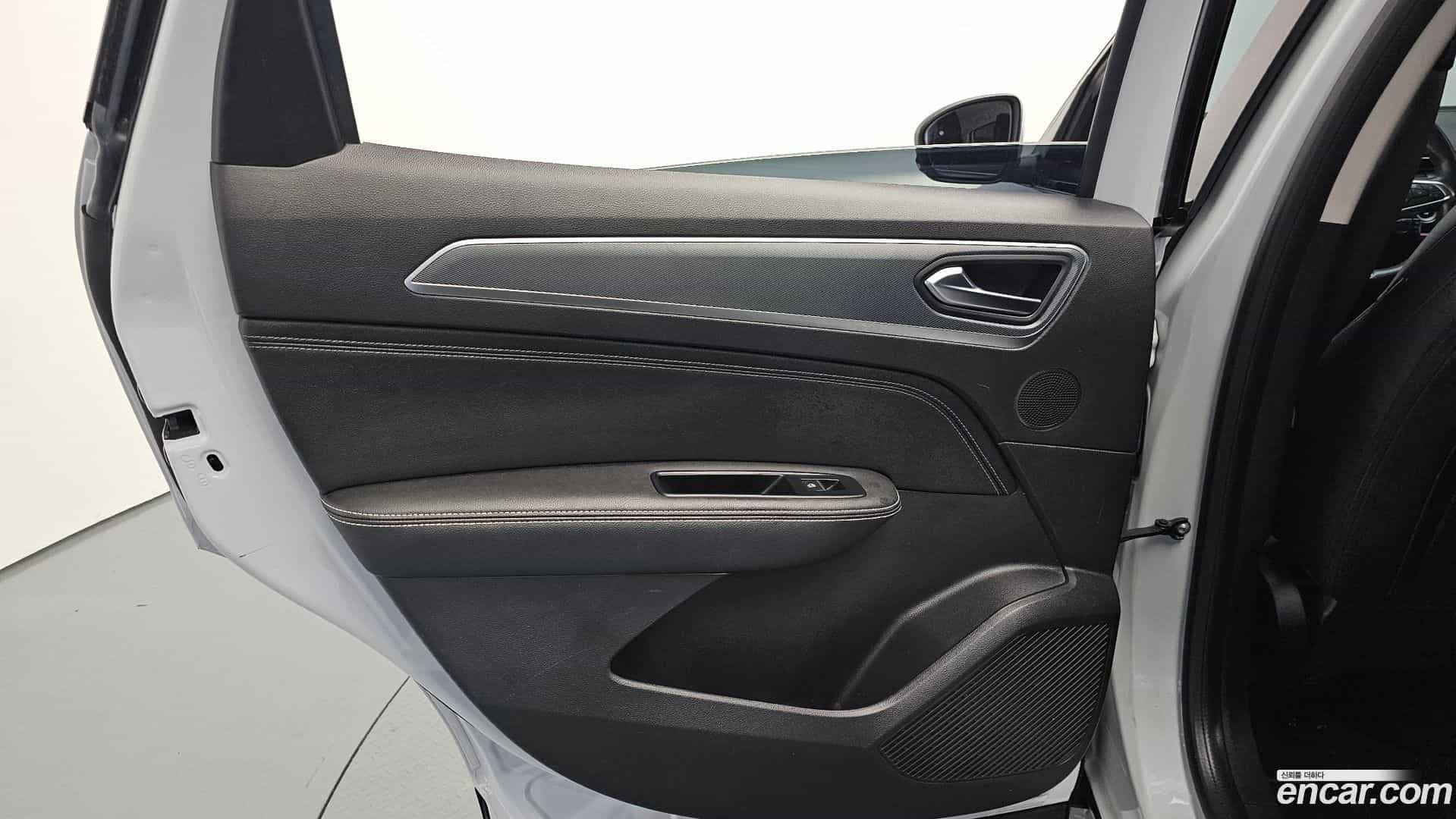 XM3 Renault Korea 2020.11-INNER-035