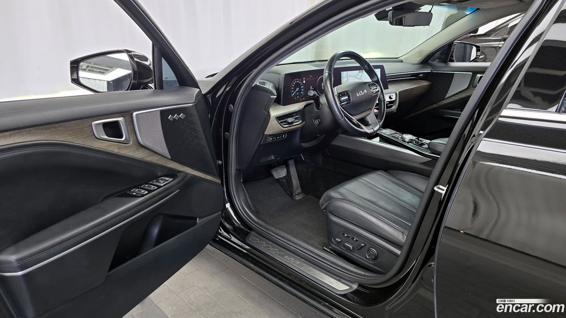 Main__Slider__Photo:K8 Kia 2021.4-9