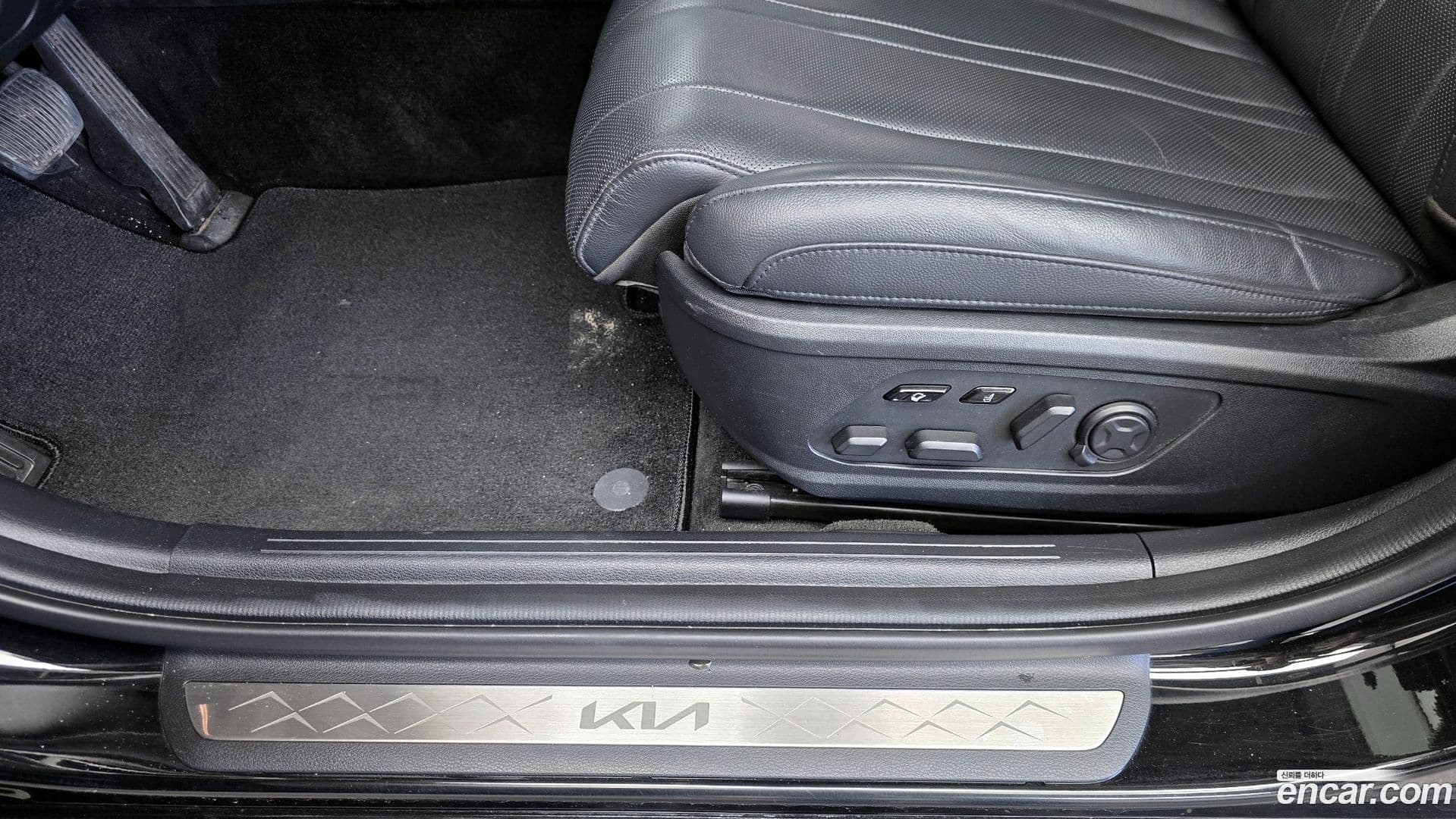 Main__Slider__Photo:K8 Kia 2021.4-32