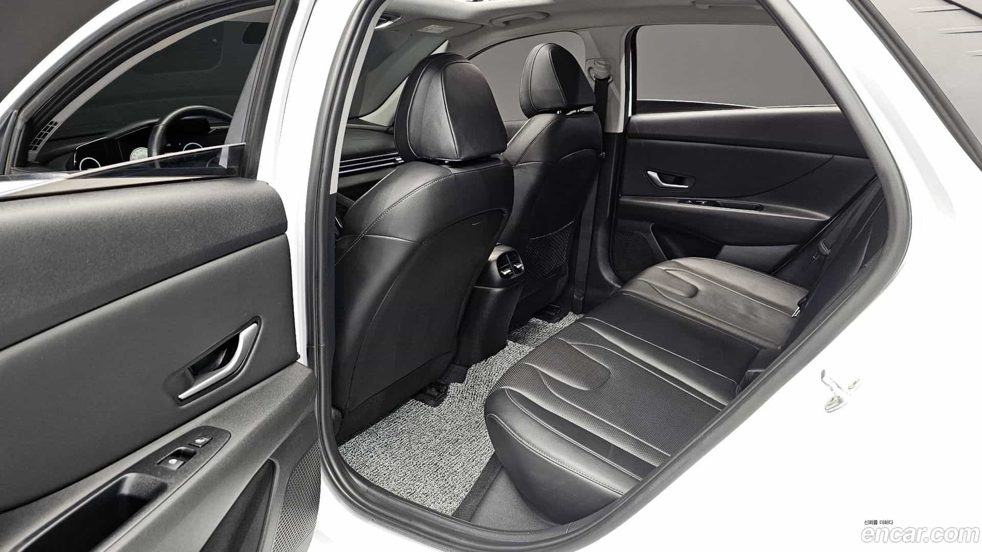 AVANTE Hyundai 2020.8-OPTION-015