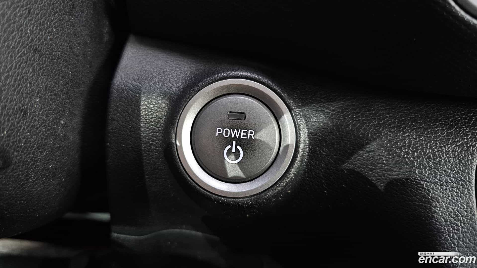Kona Hyundai 2018.6-OPTION-042