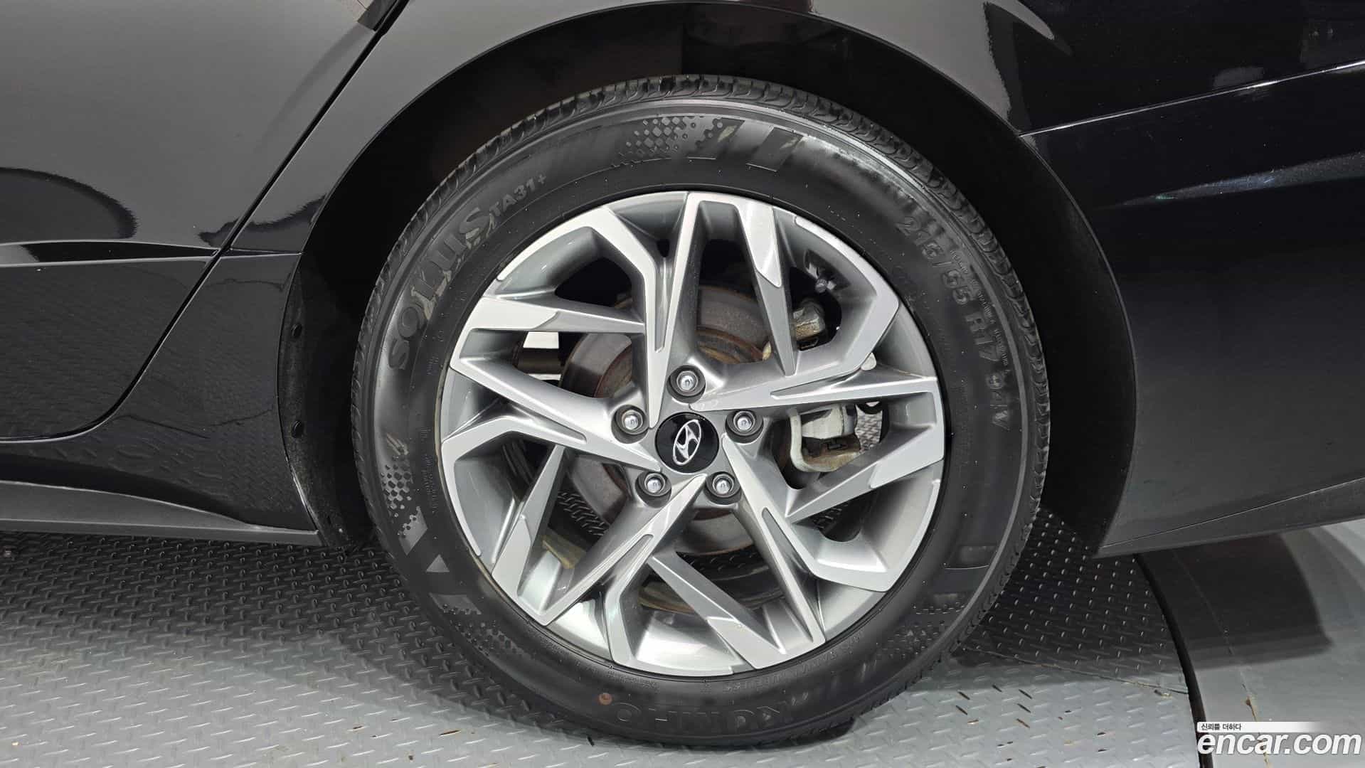 Sonata Hyundai 2023.1-OUTER-031