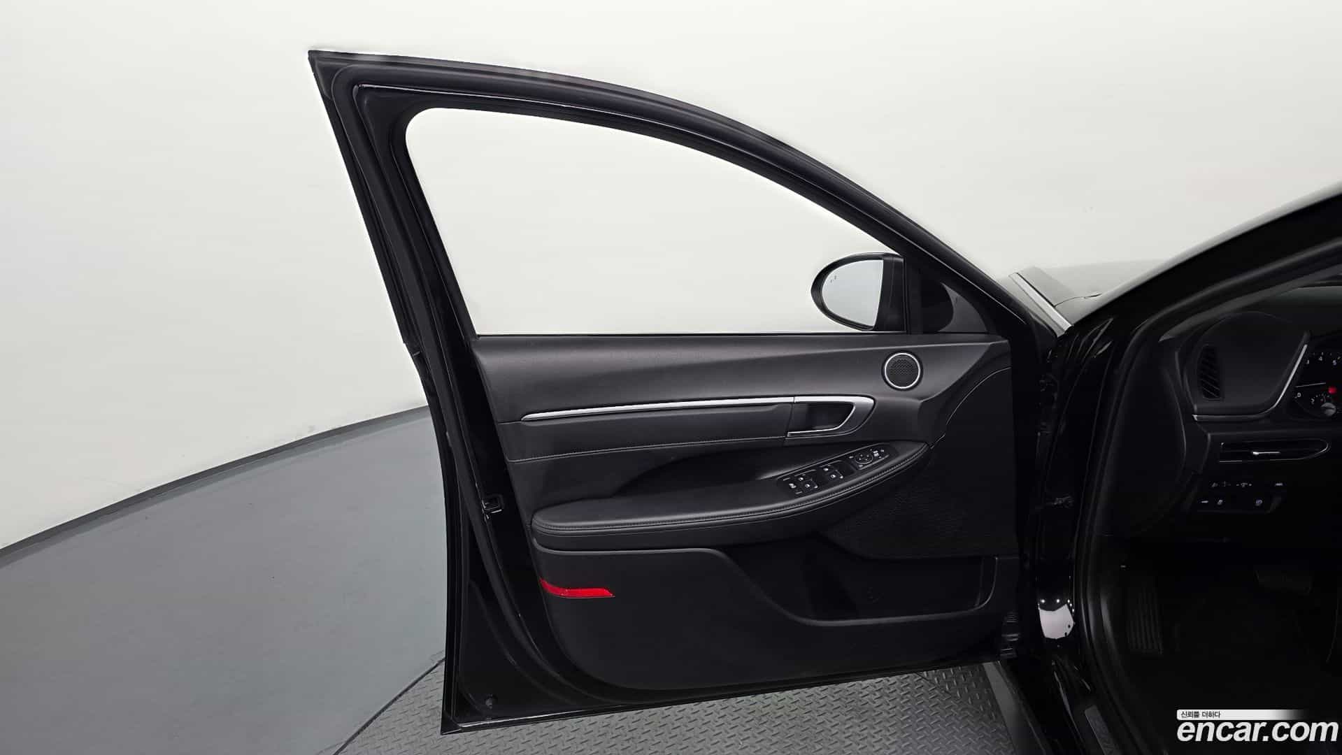 Sonata Hyundai 2023.1-INNER-034