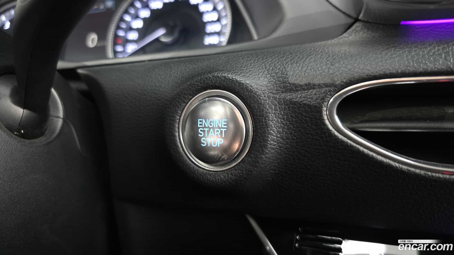Sonata Hyundai 2023.1-OPTION-043