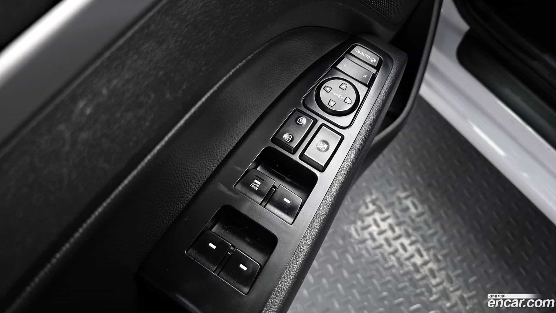 AVANTE Hyundai 2019.5-OPTION-041
