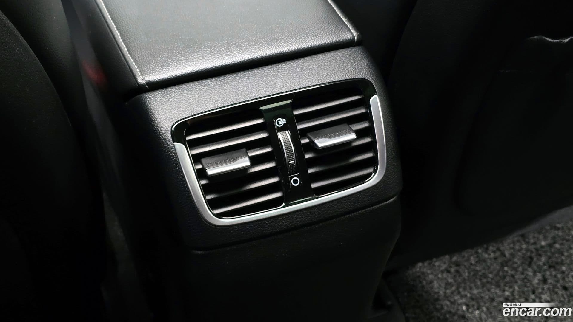 Main__Slider__Photo:Grandeur Hyundai 2019.7-28