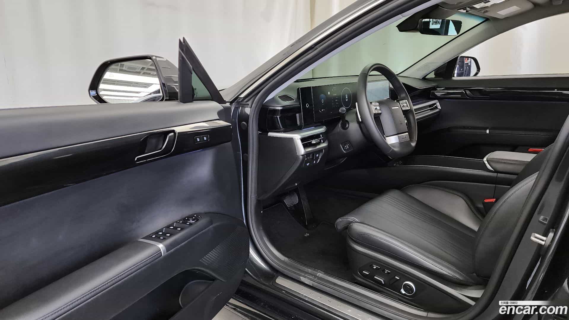 Grandeur Hyundai 2024.2-INNER-010
