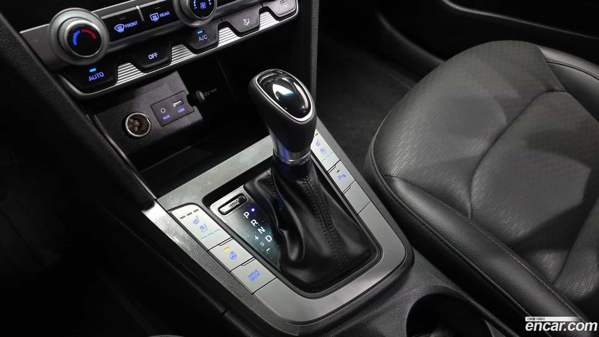 AVANTE Hyundai 2019.5-INNER-009