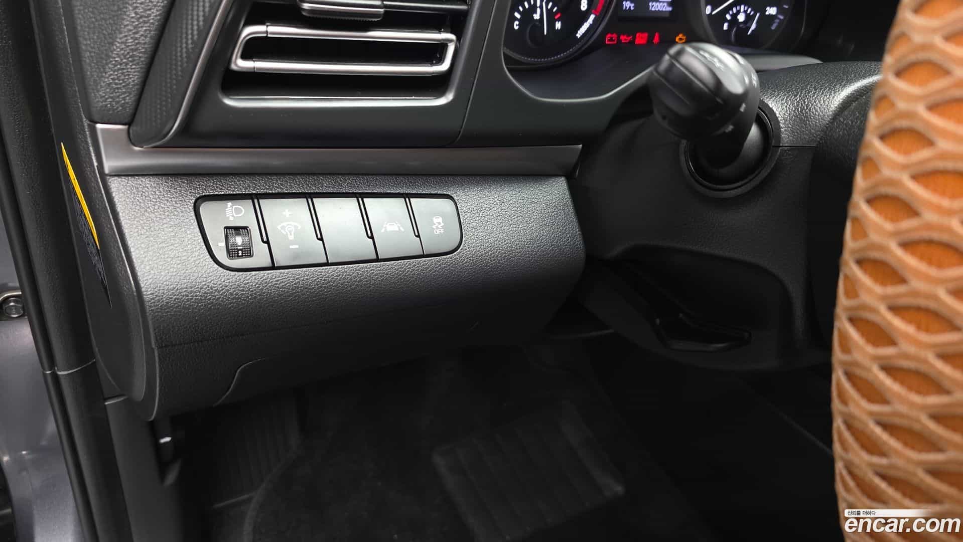 AVANTE Hyundai 2019.5-OPTION-022