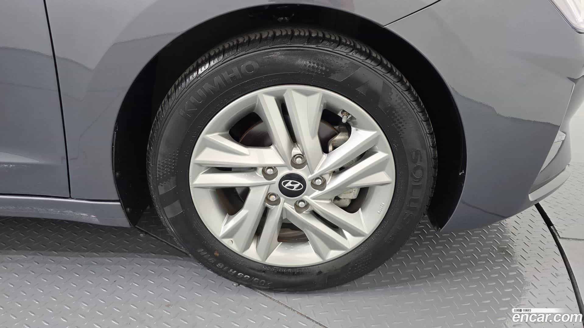 AVANTE Hyundai 2019.5-OUTER-031