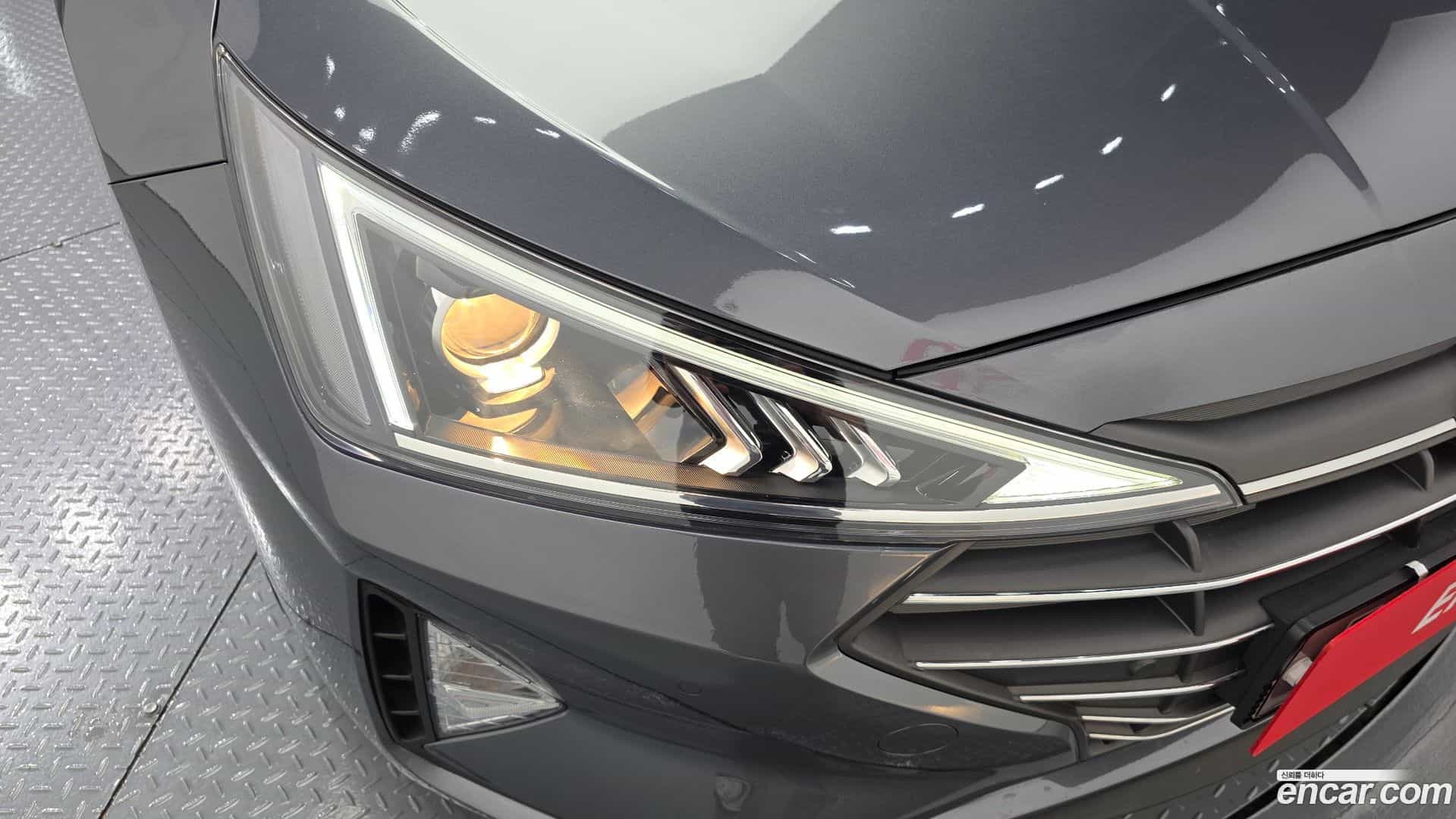 AVANTE Hyundai 2019.5-OUTER-032