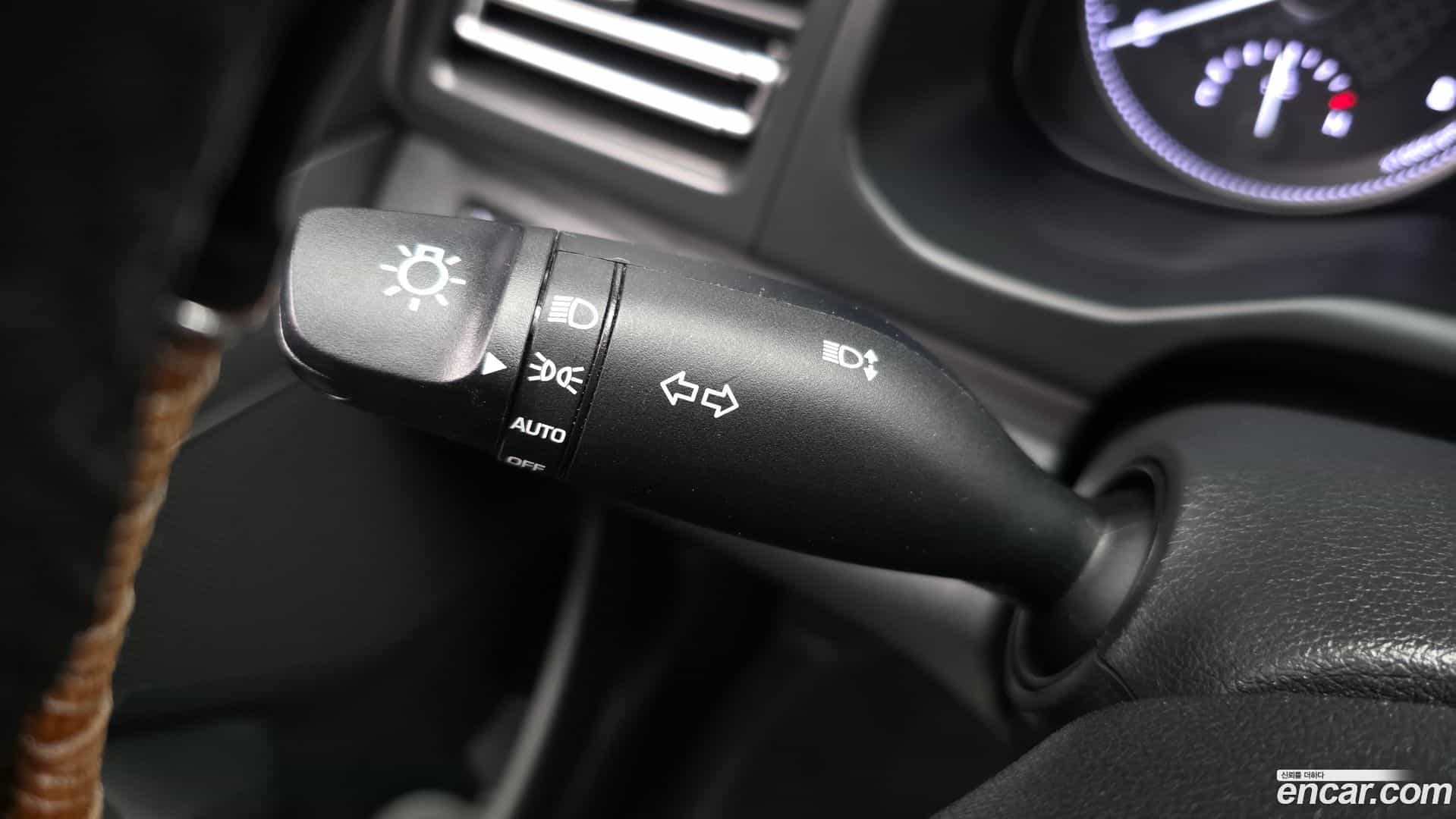 AVANTE Hyundai 2019.5-OPTION-041