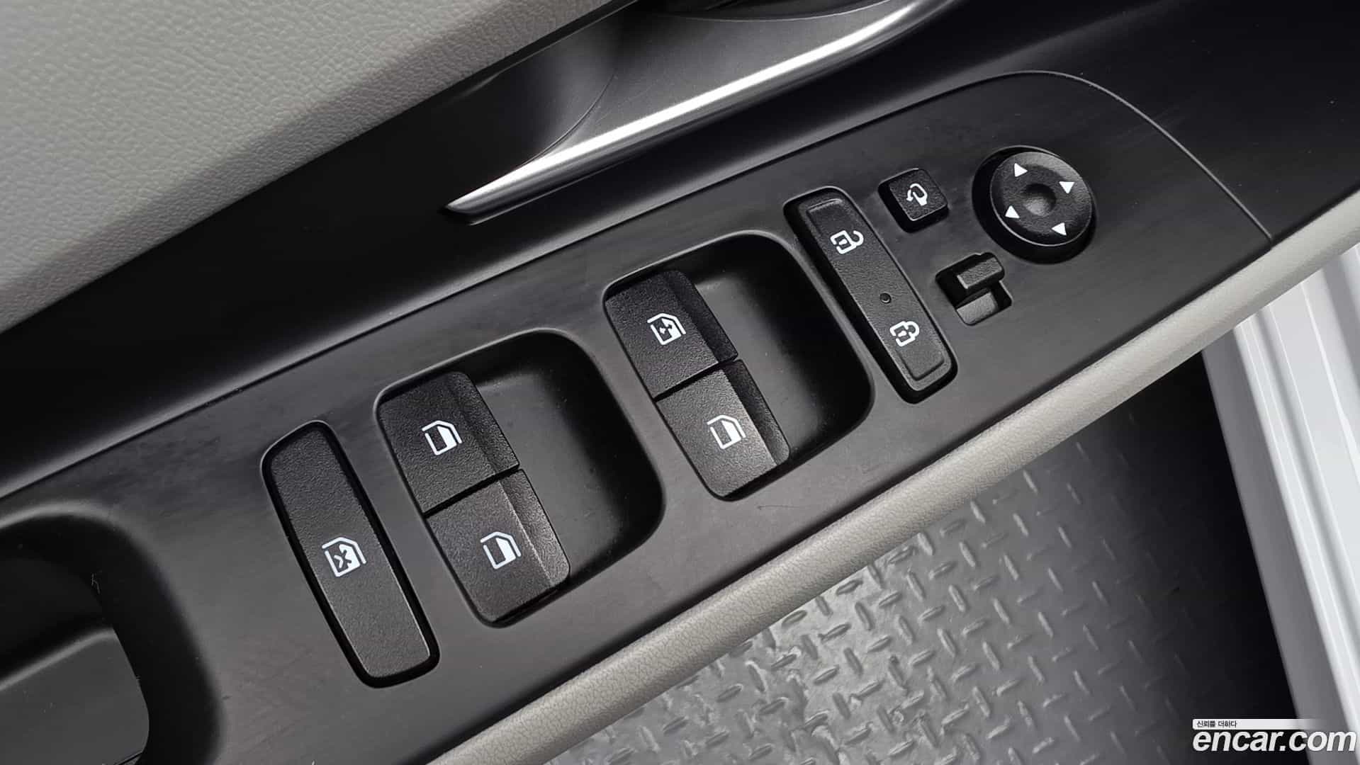 AVANTE Hyundai 2021.3-OPTION-019