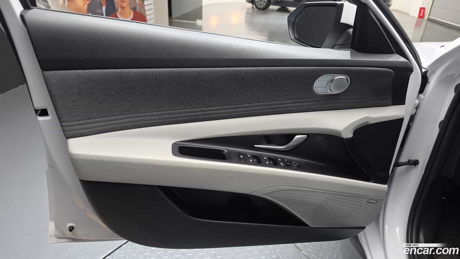 AVANTE Hyundai 2021.3-INNER-034