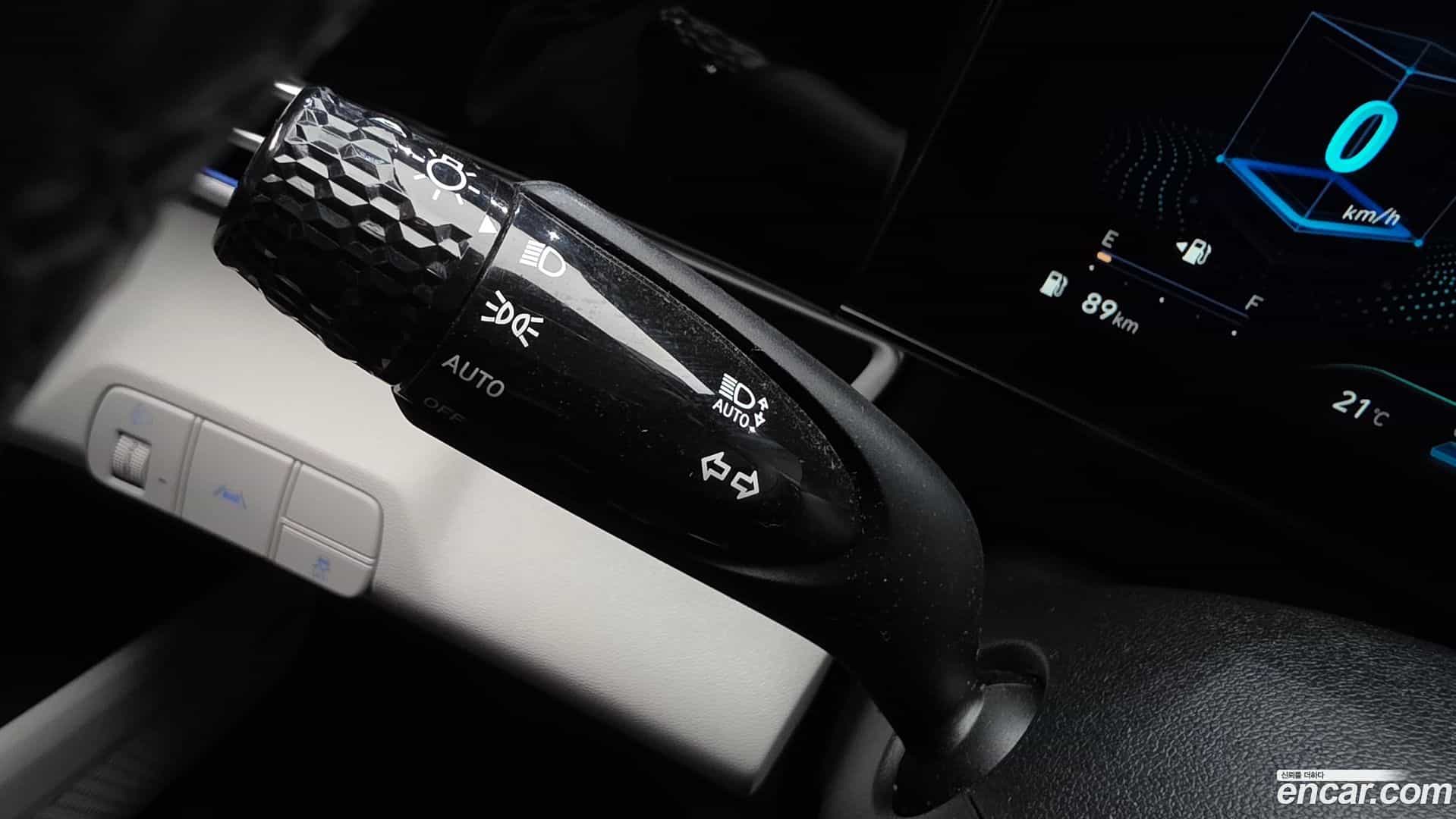 AVANTE Hyundai 2021.3-OPTION-044