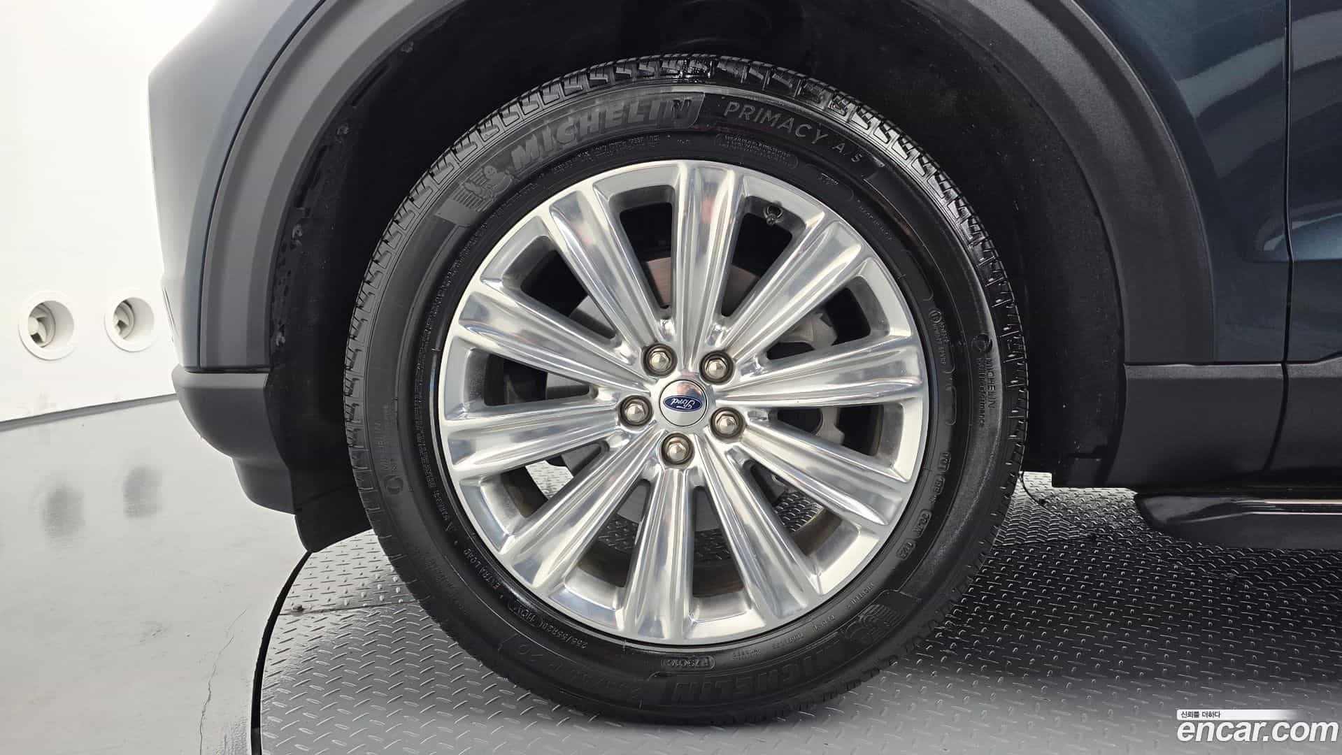 Explorer Ford 2023.11-OUTER-005