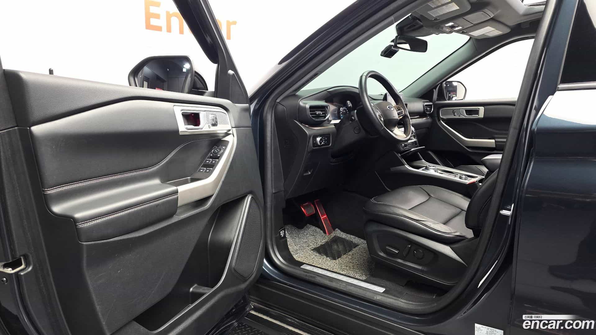 Explorer Ford 2023.11-INNER-010