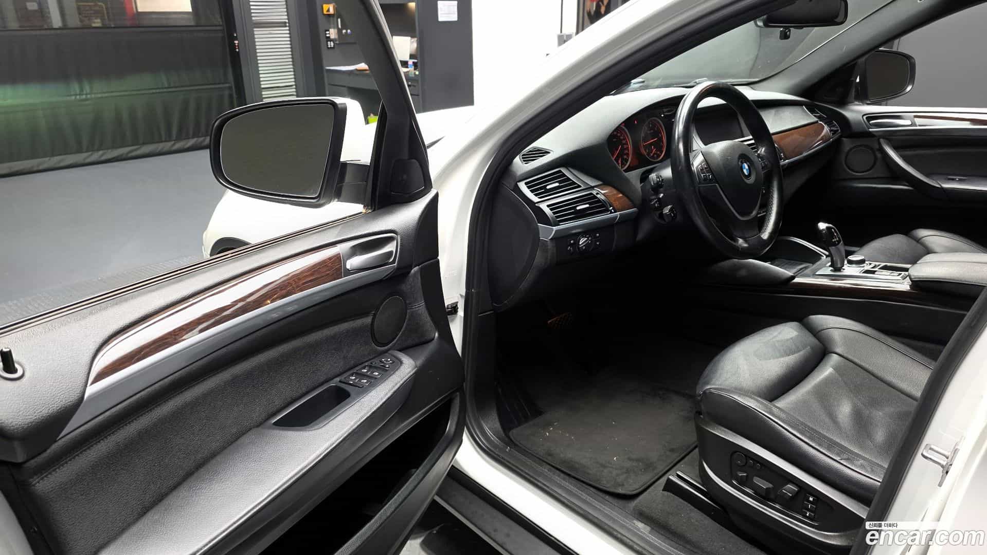 X6 BMW 2012.2-INNER-010