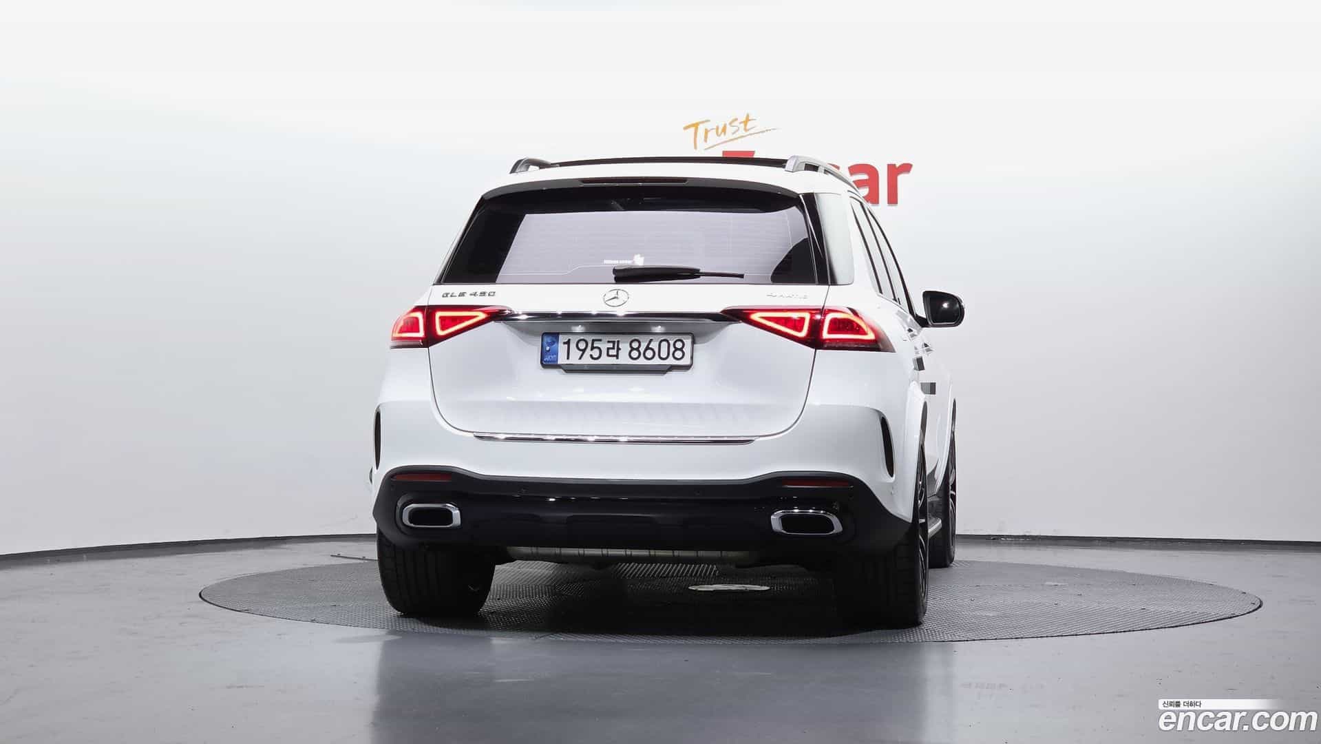 GLE-Class Mercedes-Benz 2022.8-OUTER-004