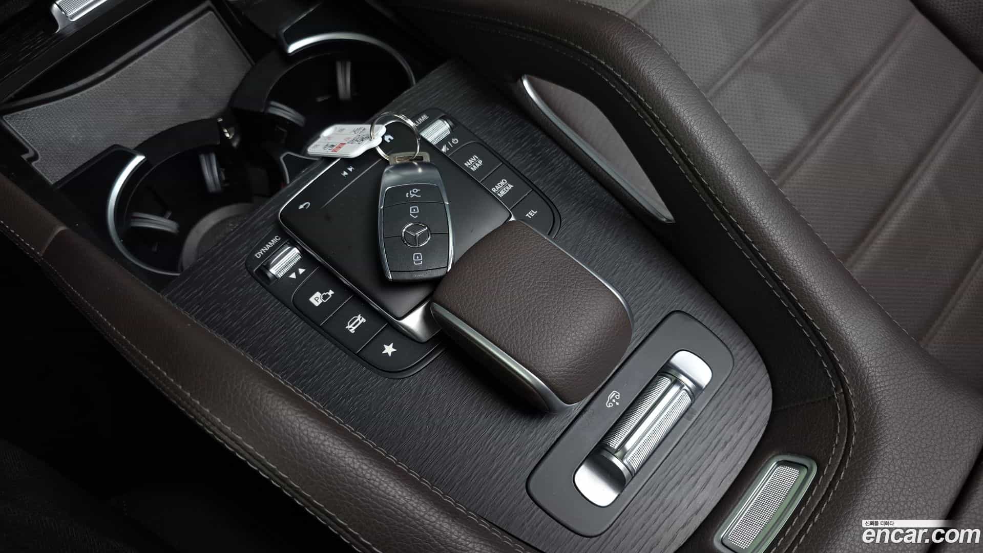 GLE-Class Mercedes-Benz 2022.8-OPTION-042