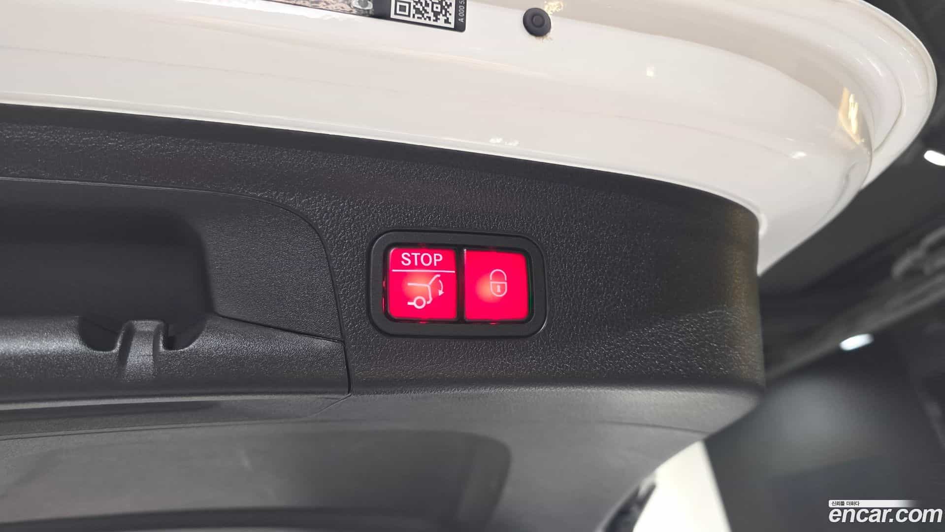 GLE-Class Mercedes-Benz 2022.8-OPTION-046