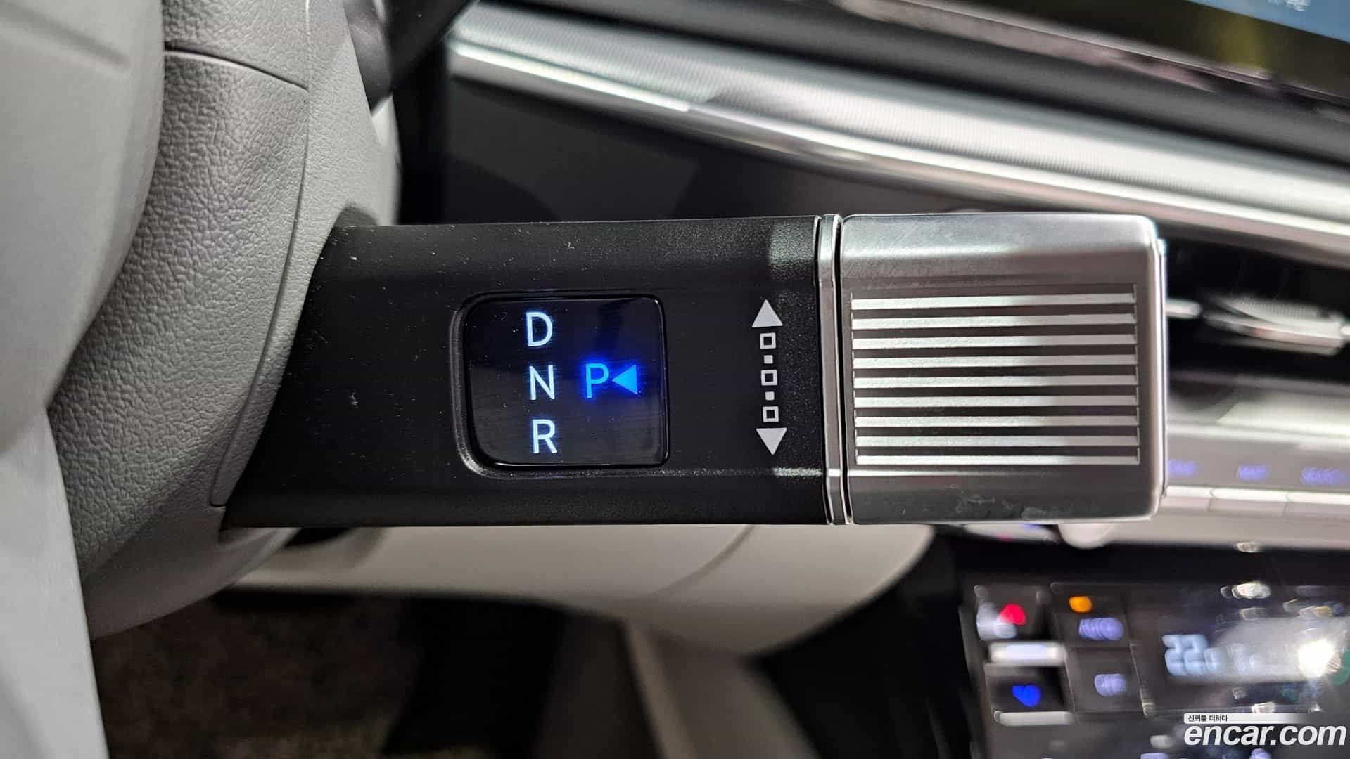 Grandeur Hyundai 2023.1-INNER-009