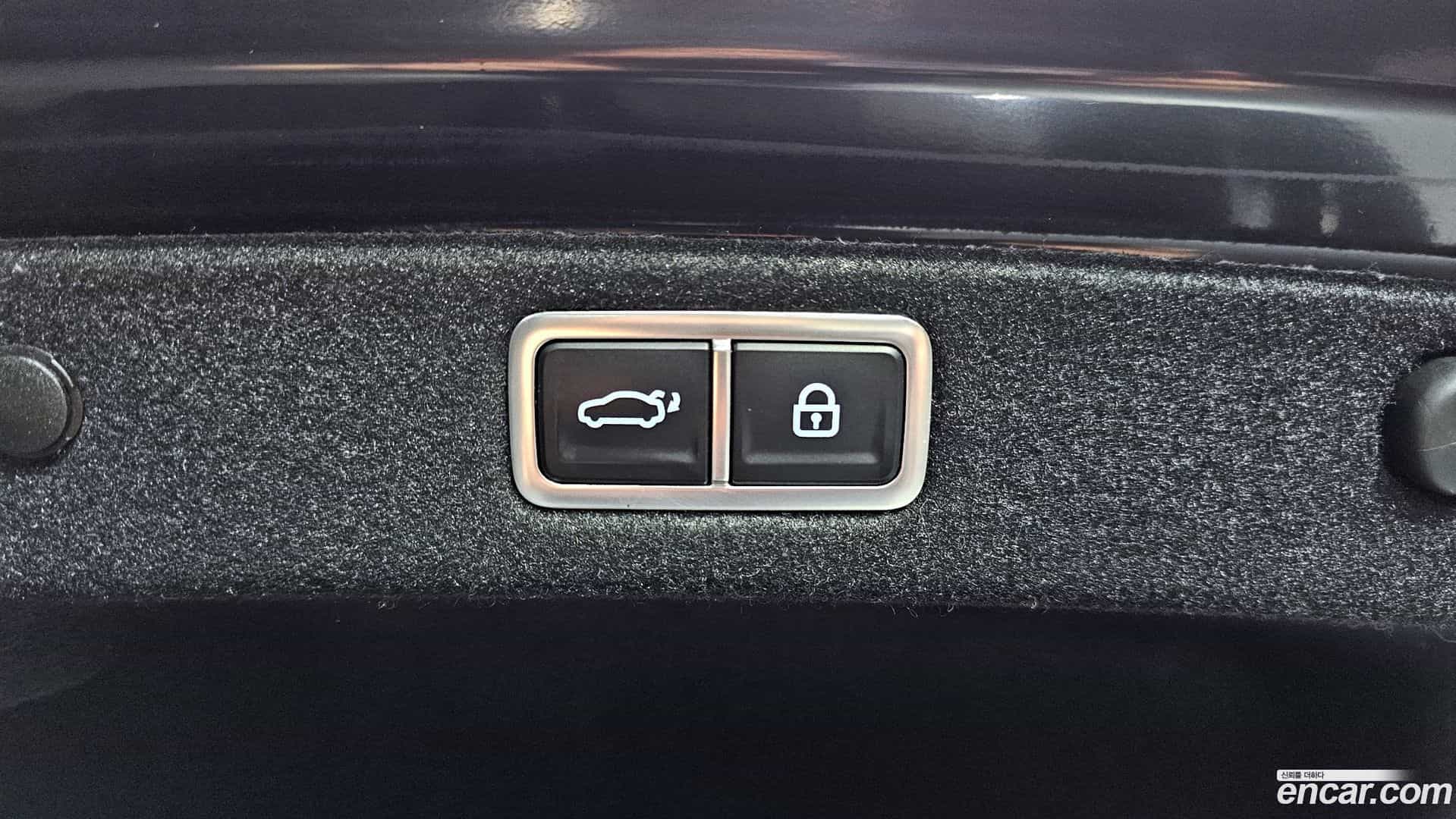 Grandeur Hyundai 2023.1-OPTION-021