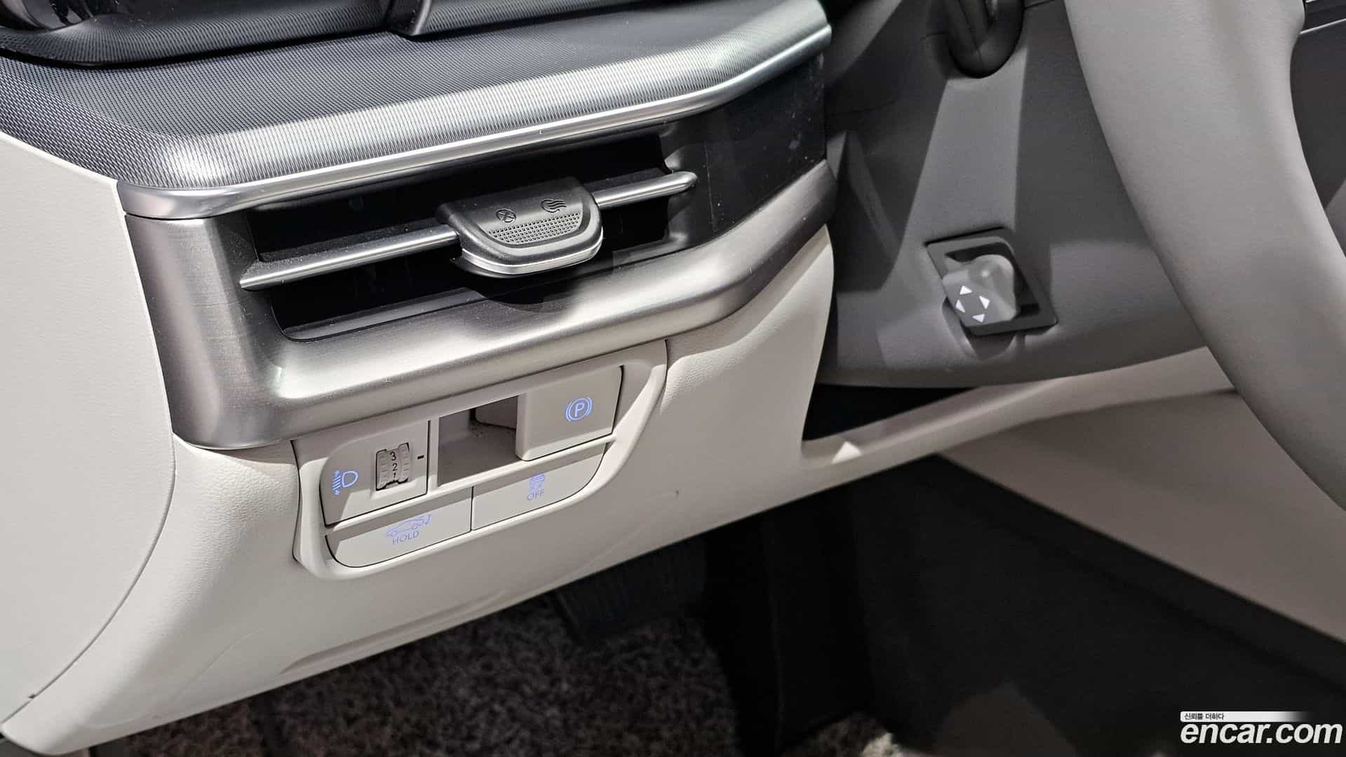 Grandeur Hyundai 2023.1-OPTION-022